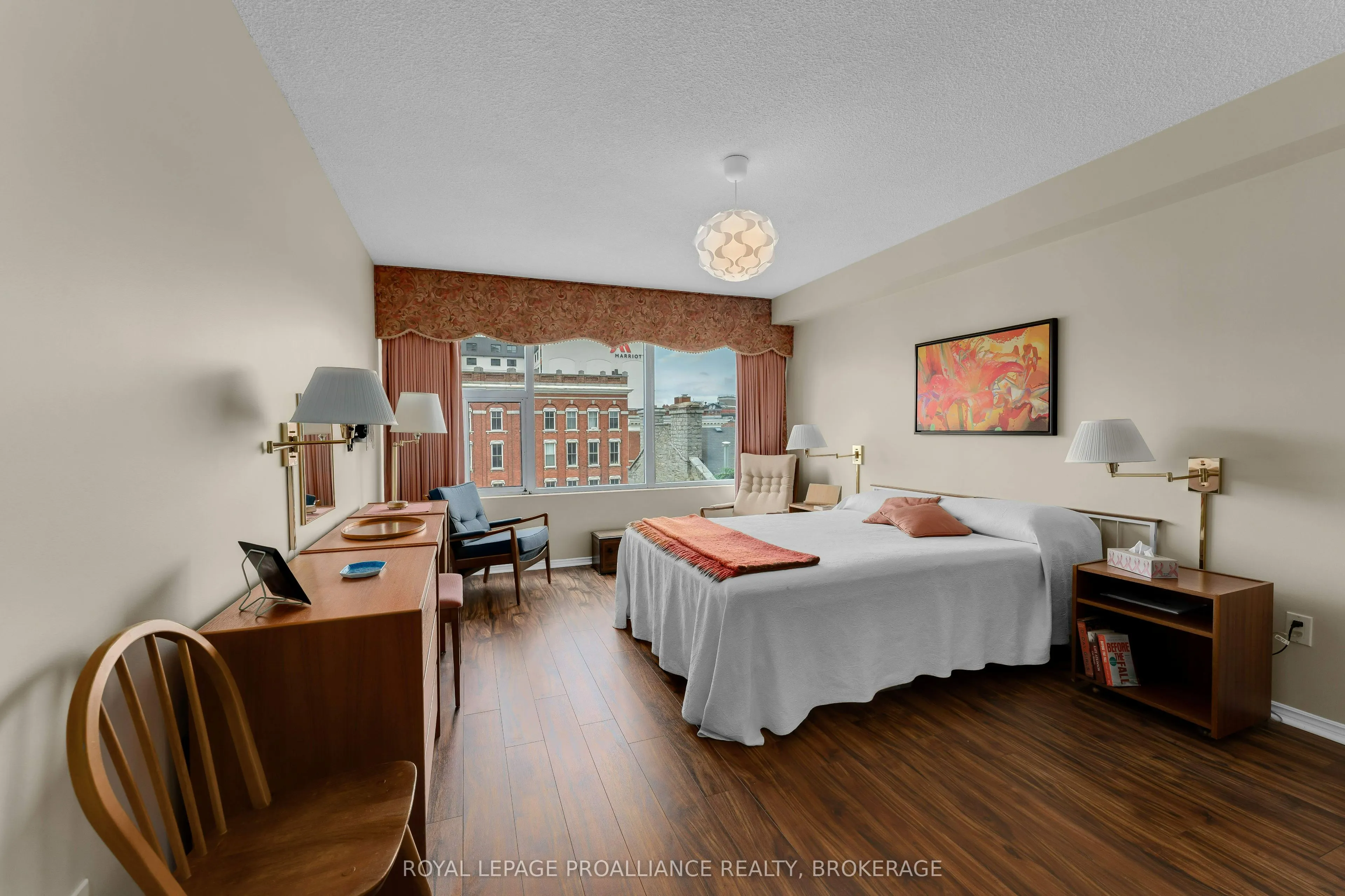 185 Ontario Street, #403