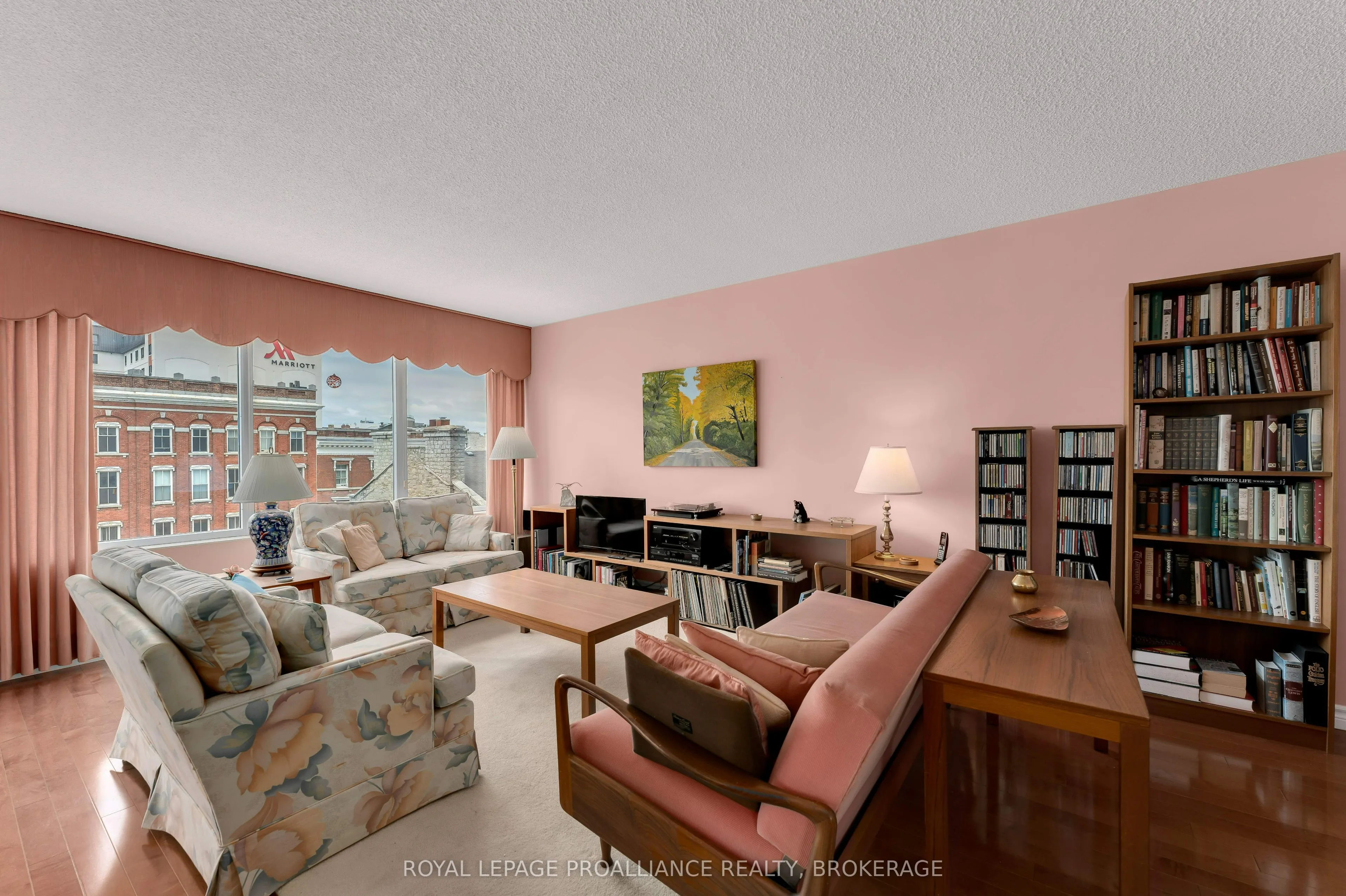 185 Ontario Street, #403