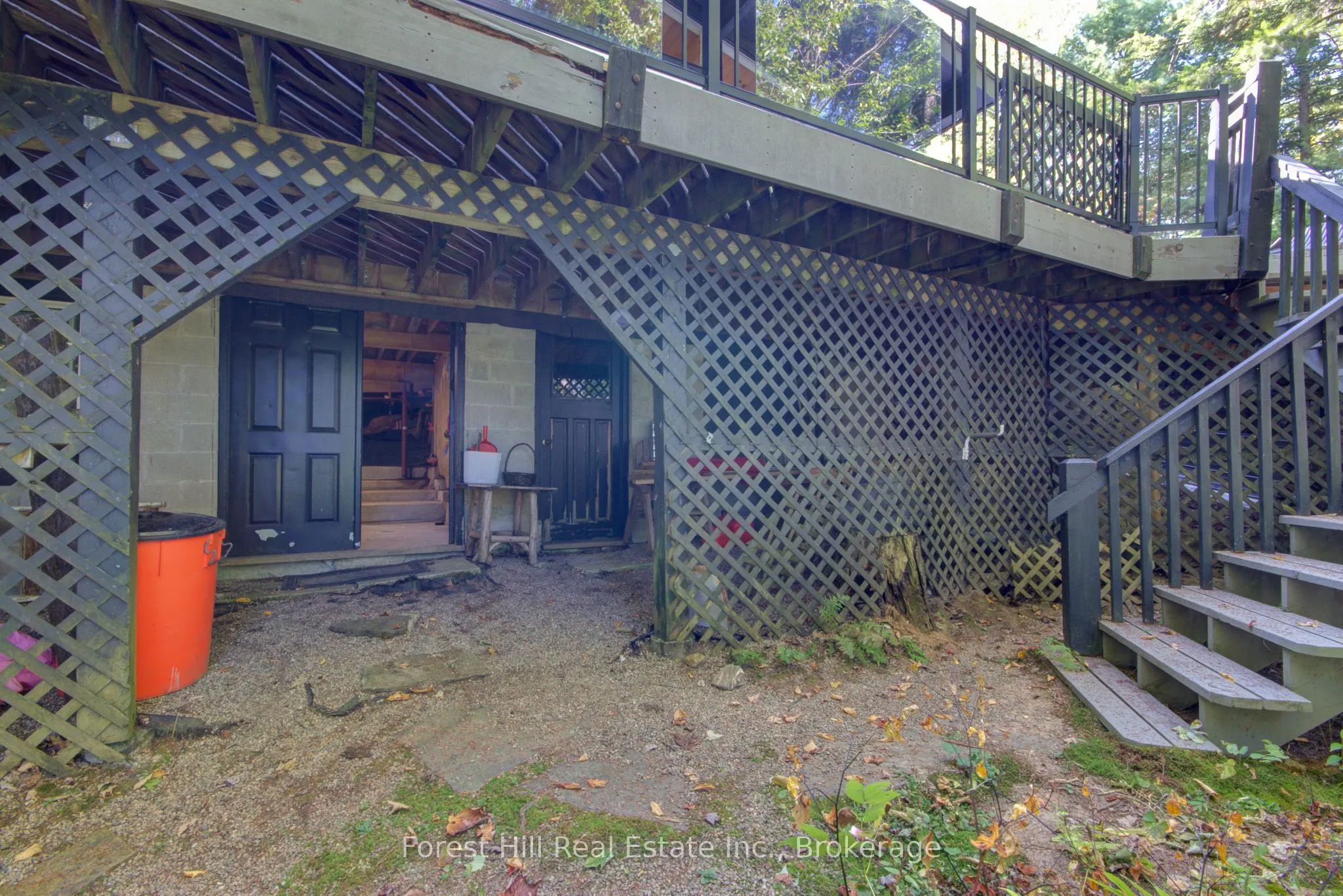 21 Lakeview Crescent