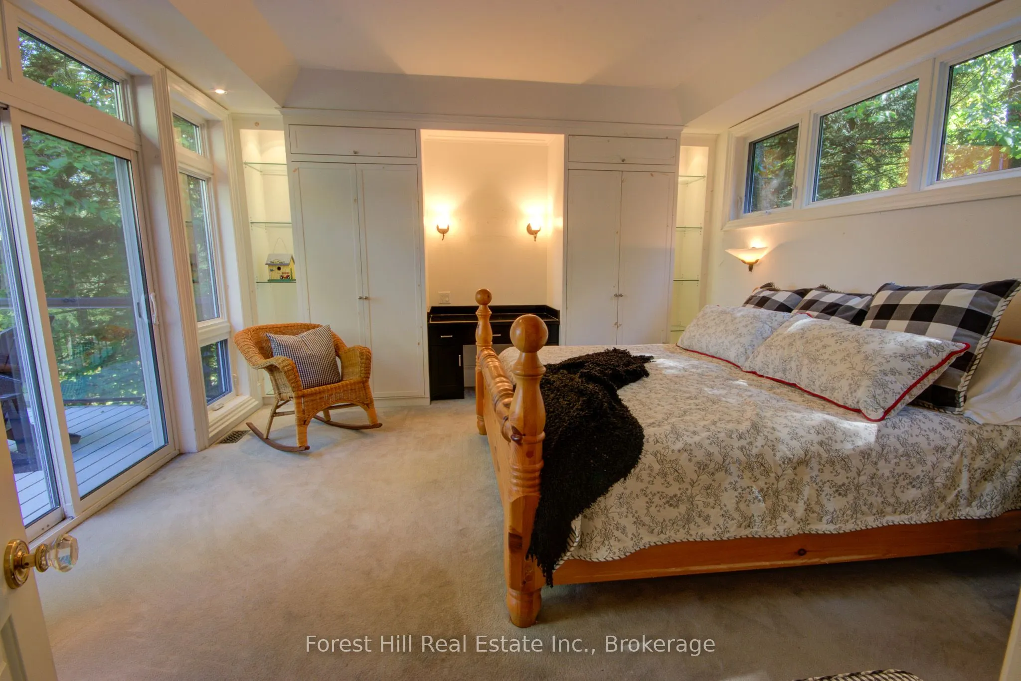21 Lakeview Crescent