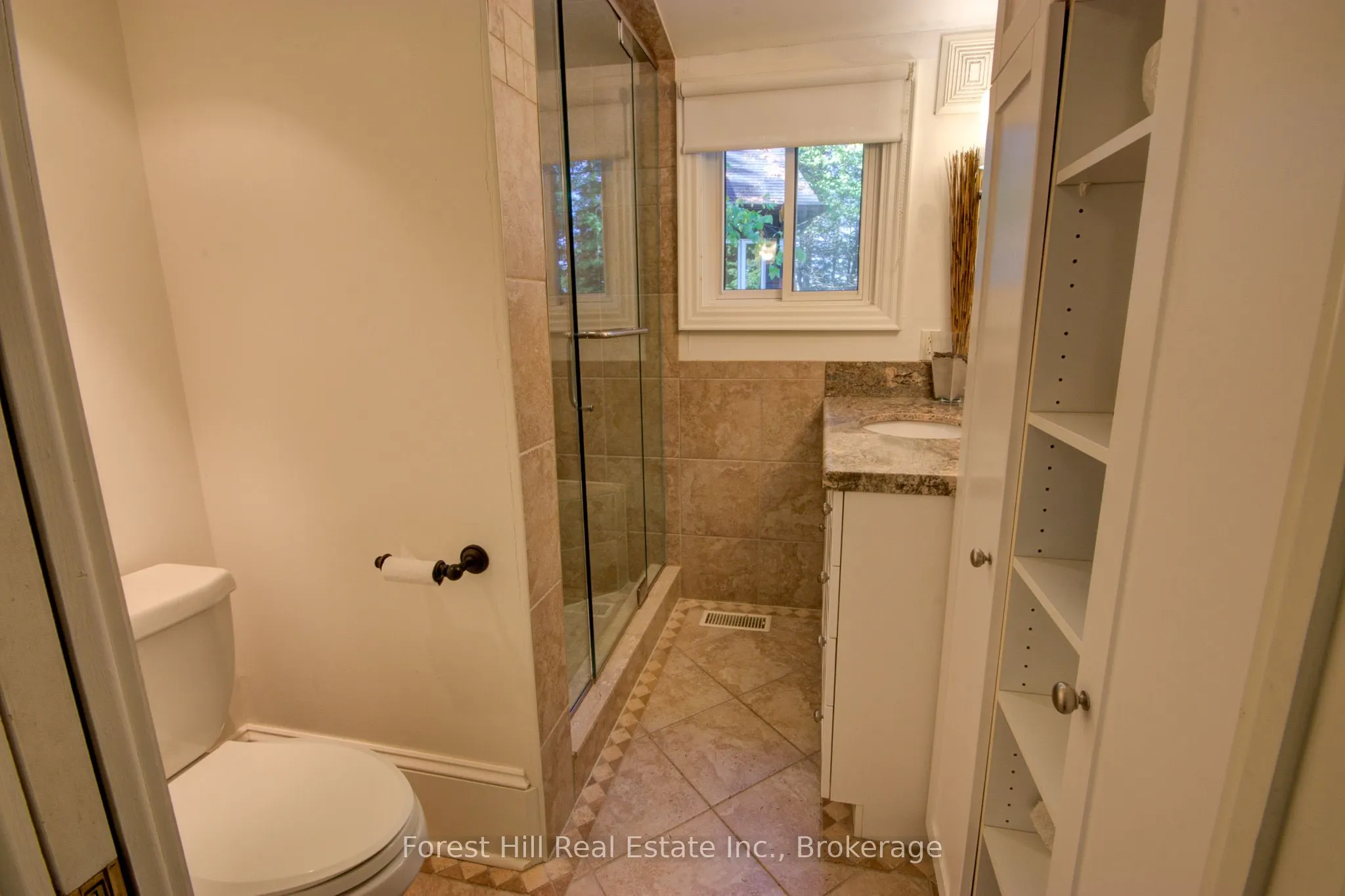21 Lakeview Crescent