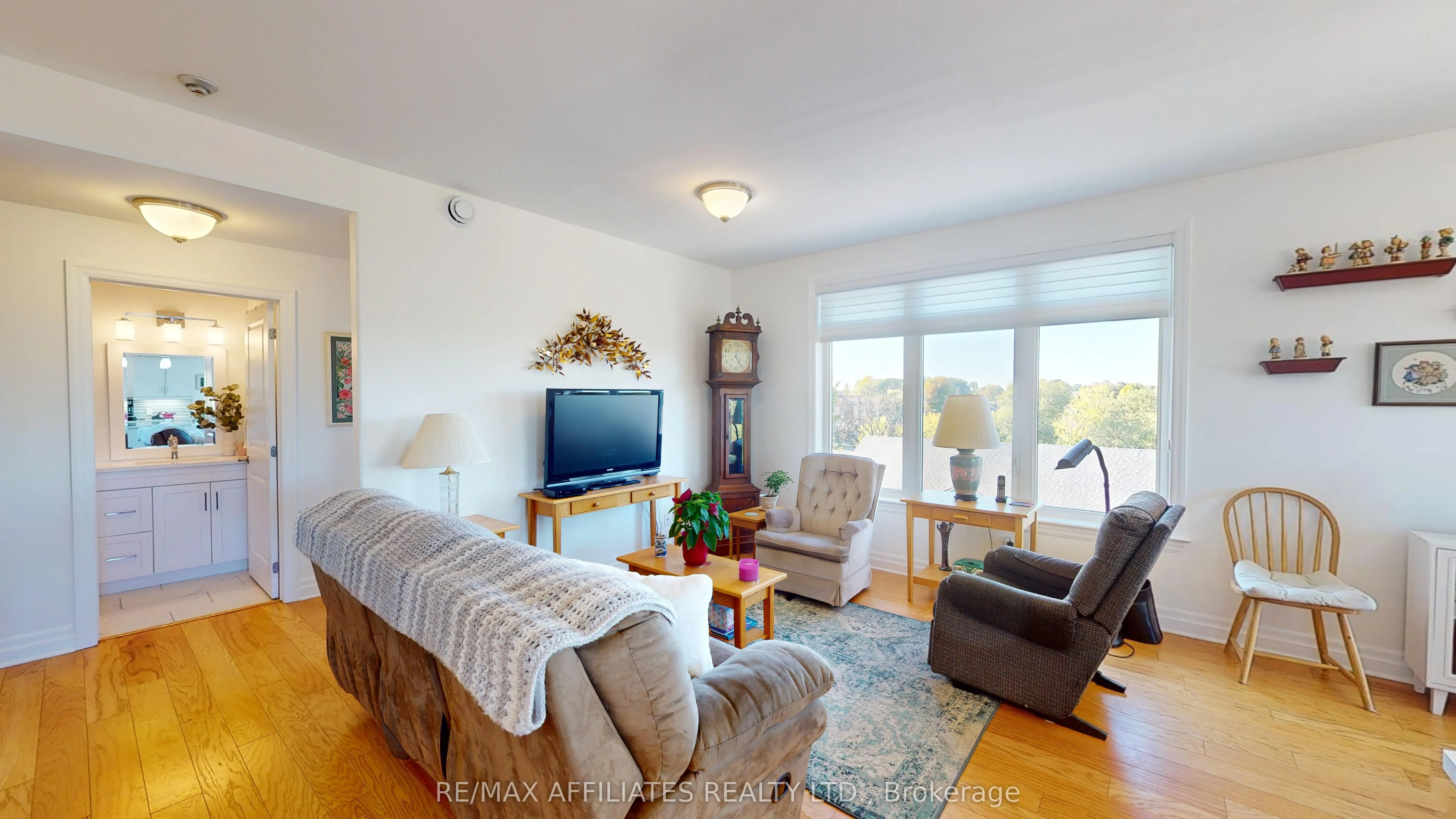 1109 Millwood Avenue, #302