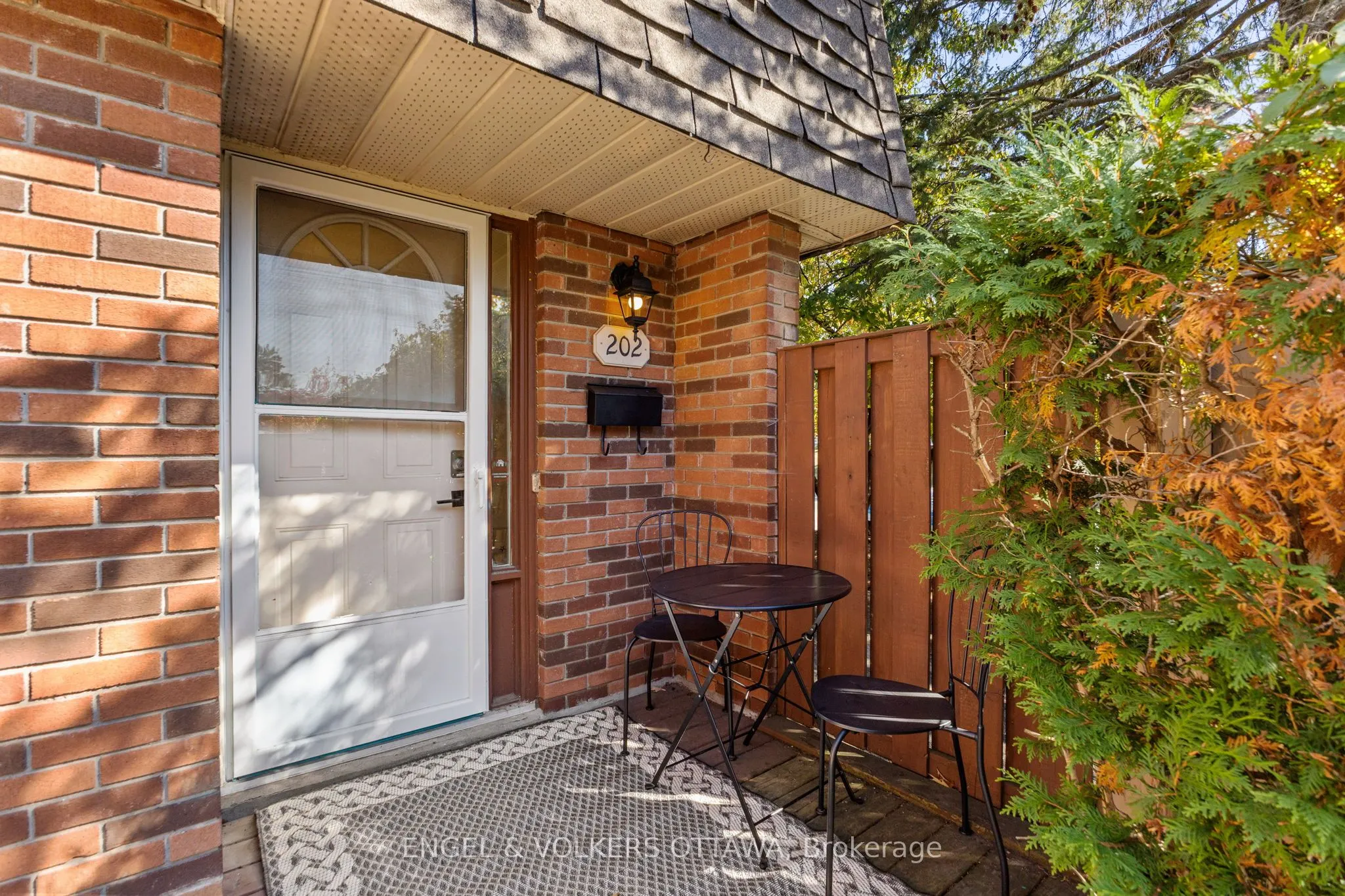 202 Royalton Private