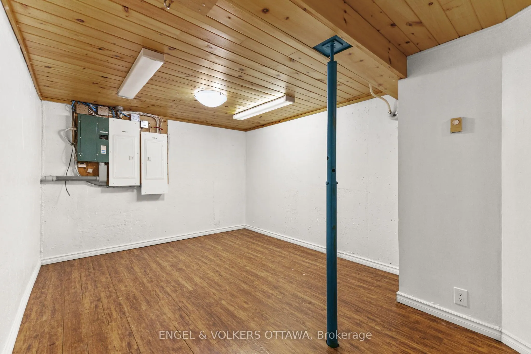 202 Royalton Private
