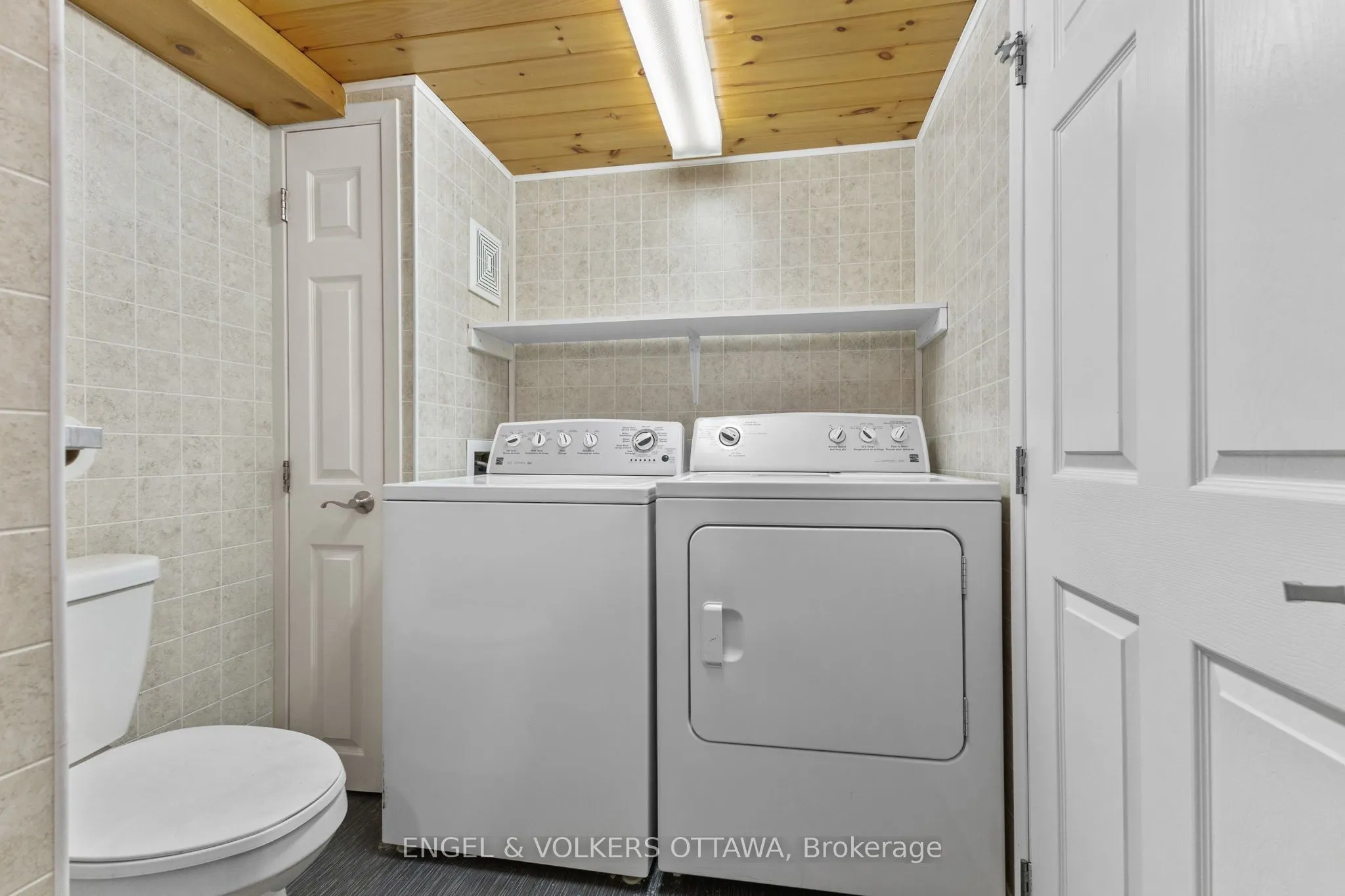 202 Royalton Private