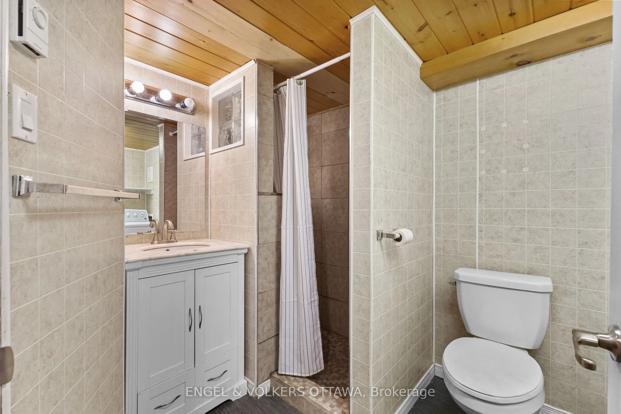 202 Royalton Private