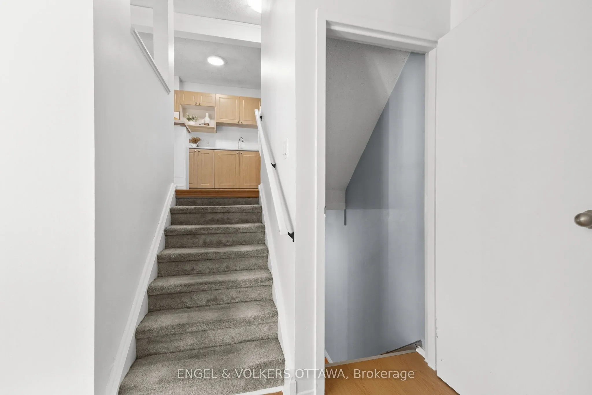 202 Royalton Private
