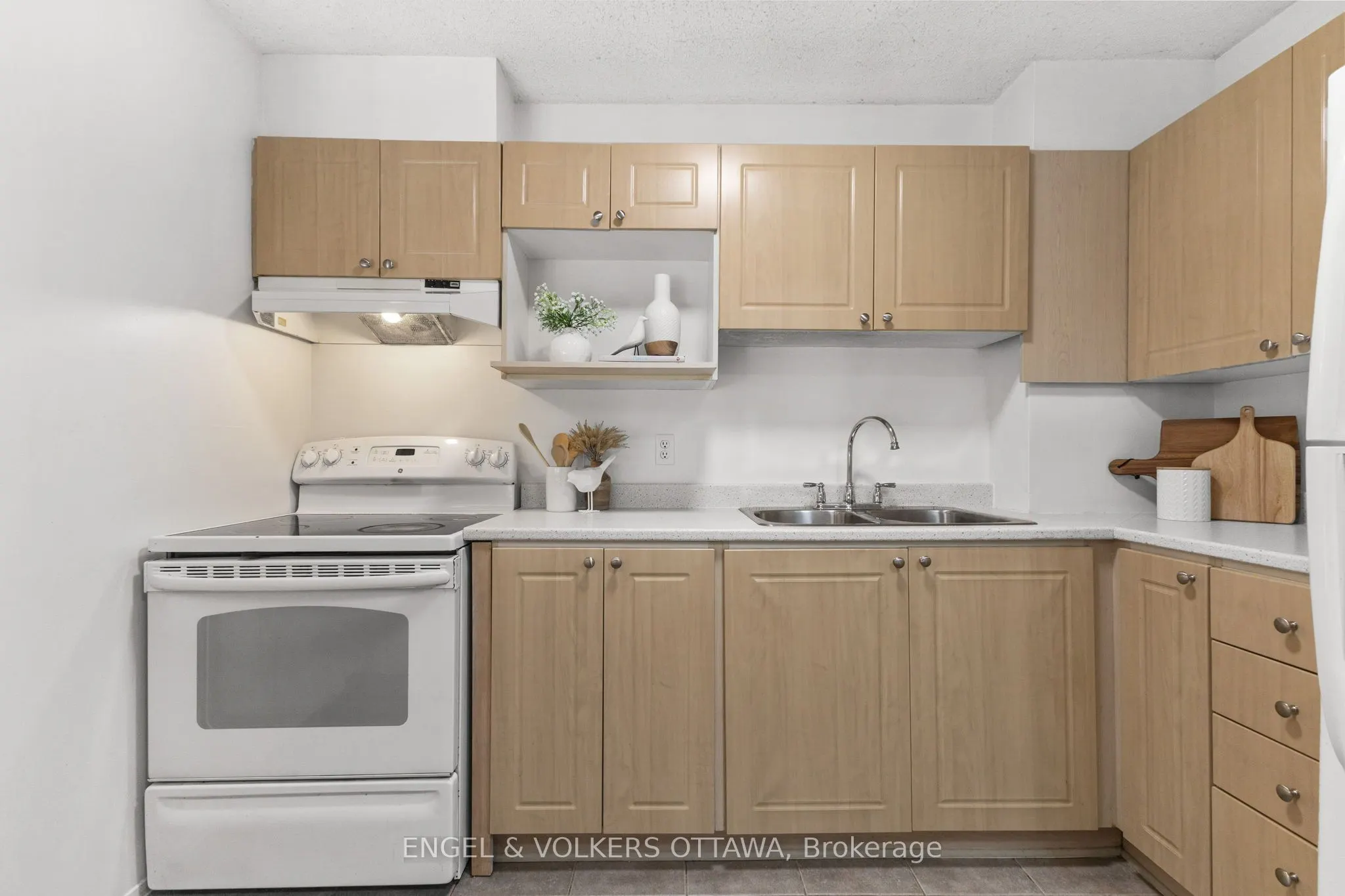 202 Royalton Private