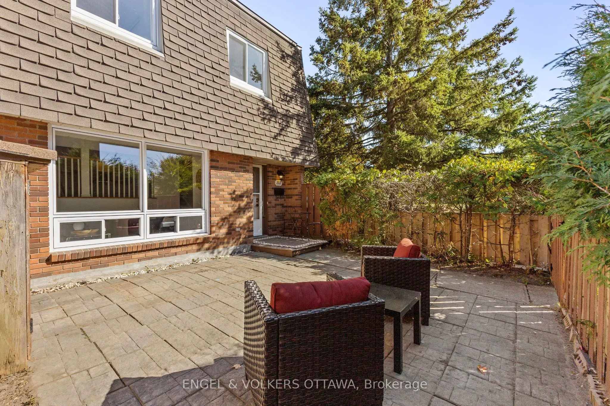202 Royalton Private