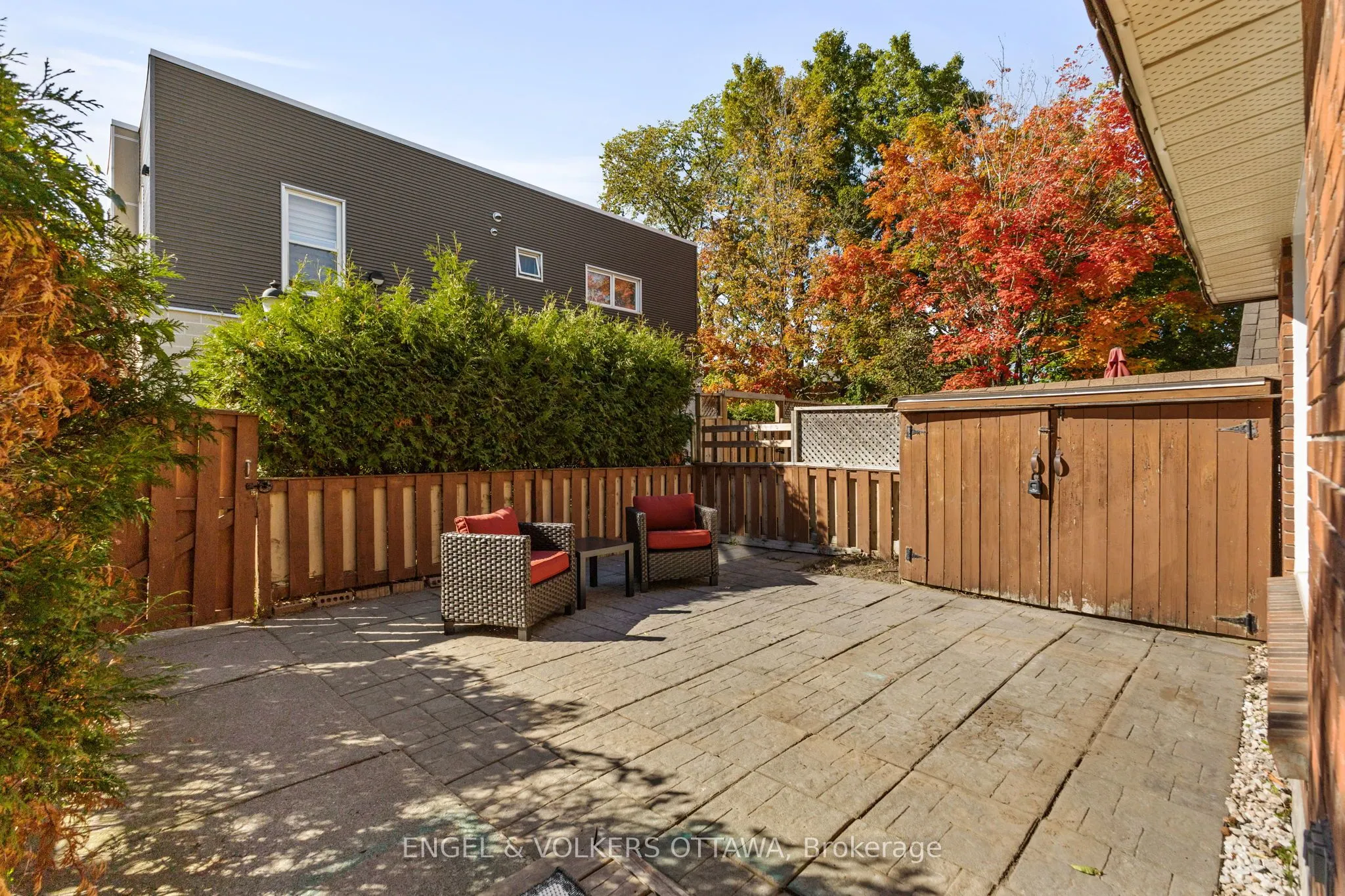 202 Royalton Private
