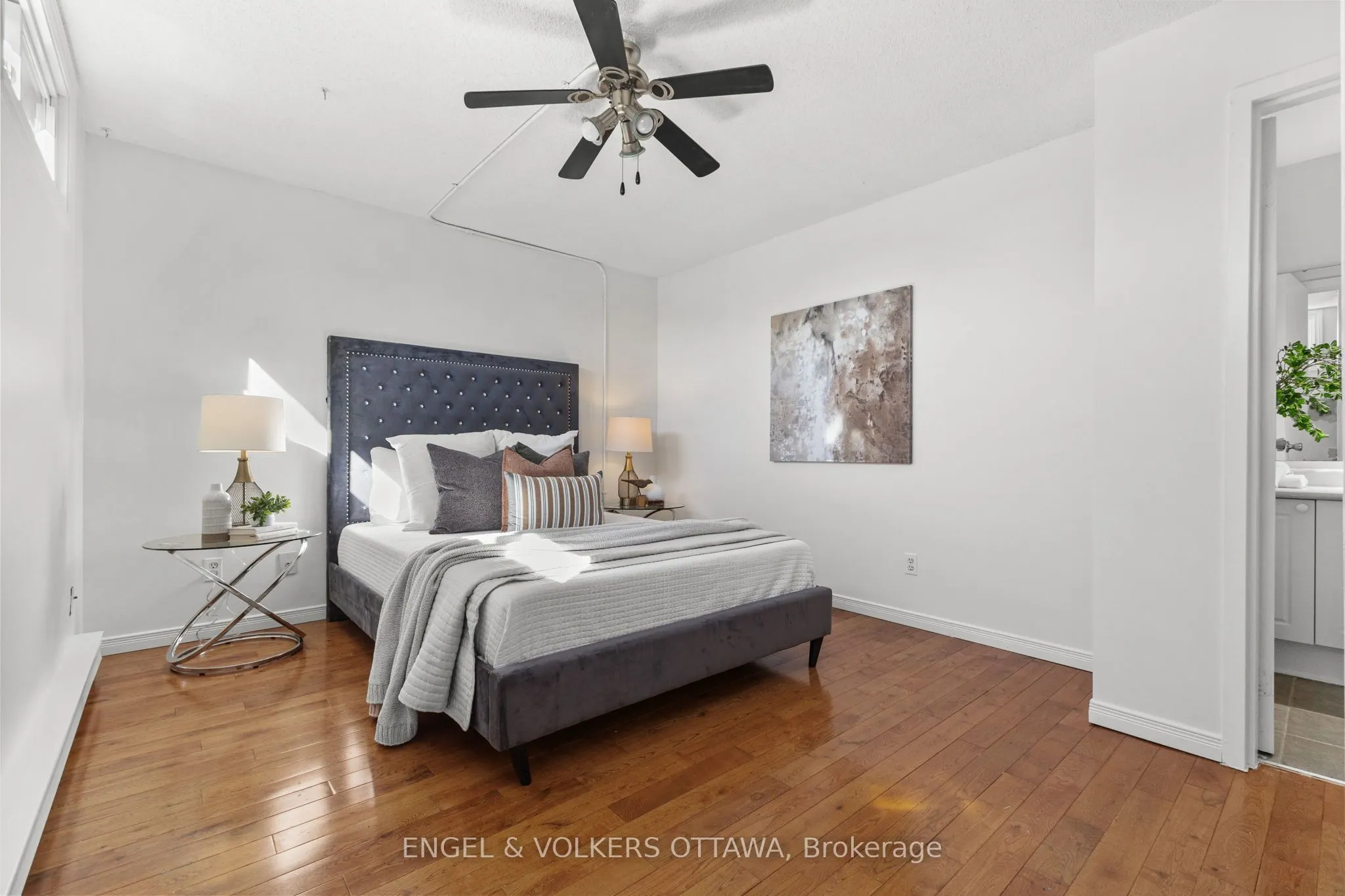202 Royalton Private