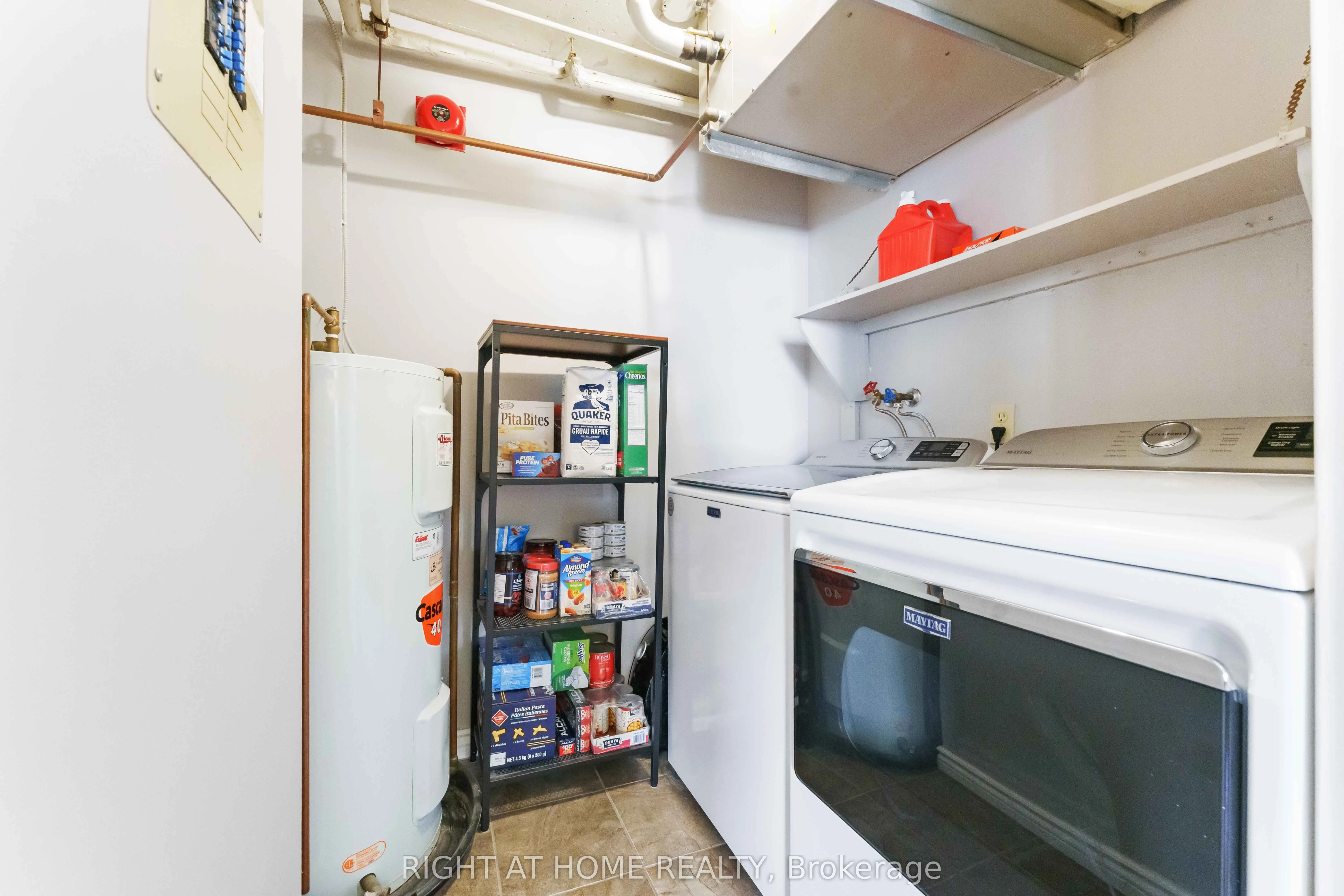 470 Laurier Avenue W, #801