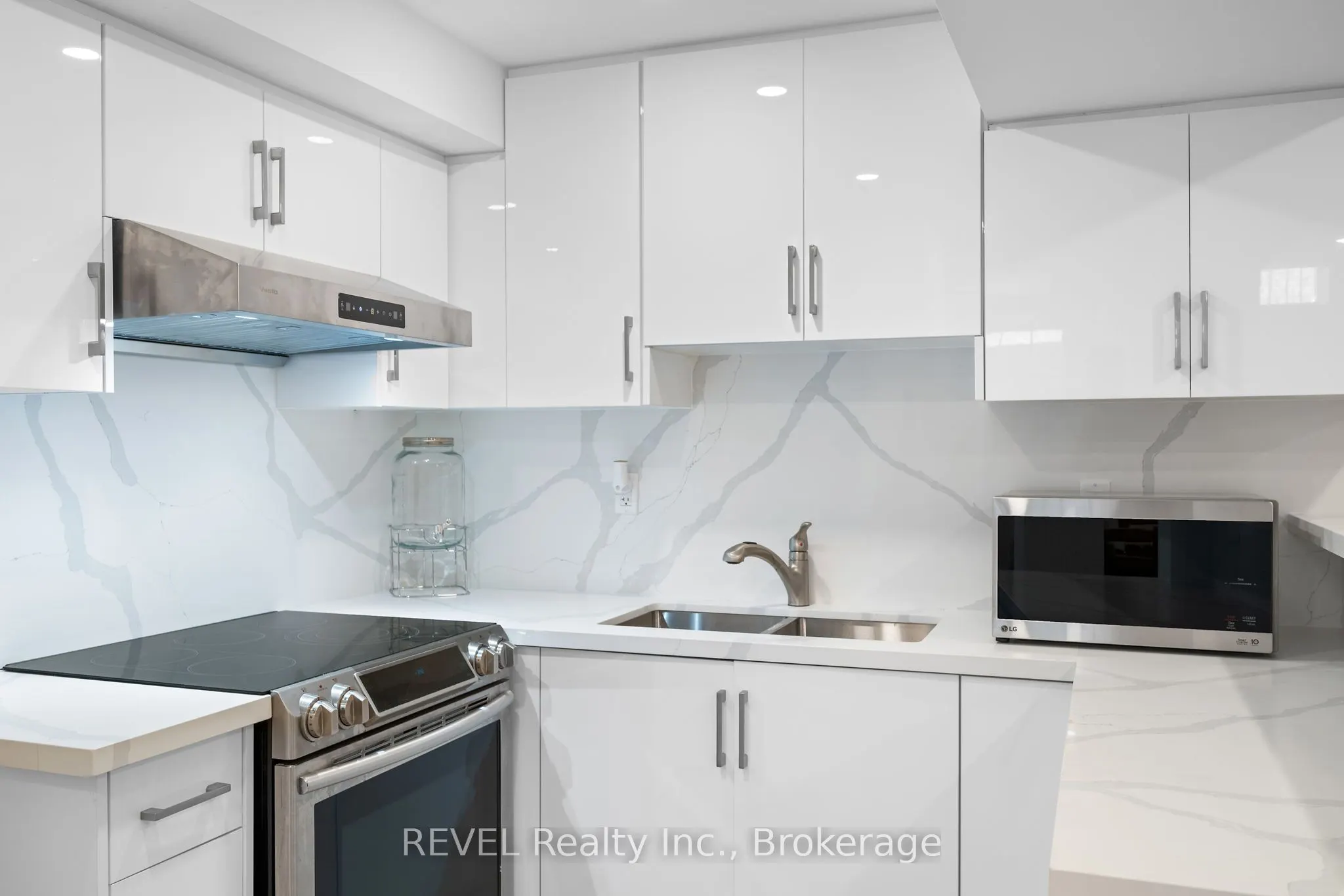 14 Michaela Crescent, #Lower