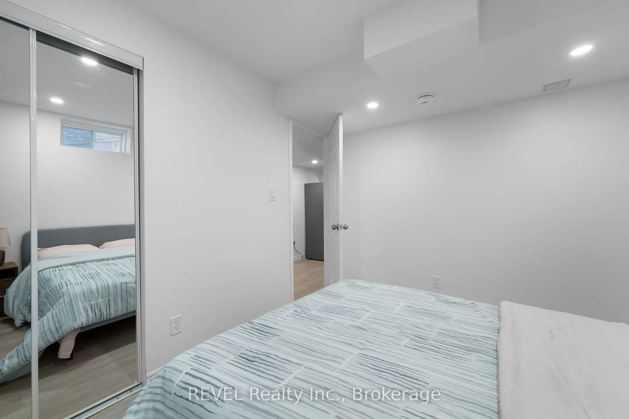 14 Michaela Crescent, #Lower
