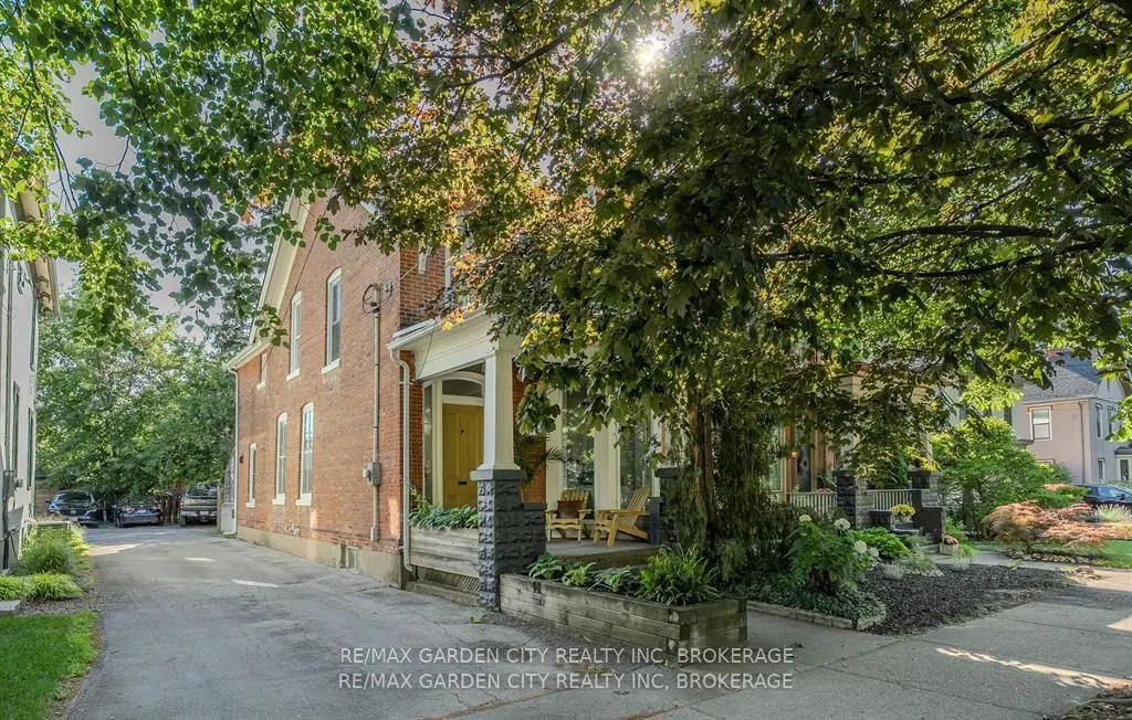 93 QUEEN Street