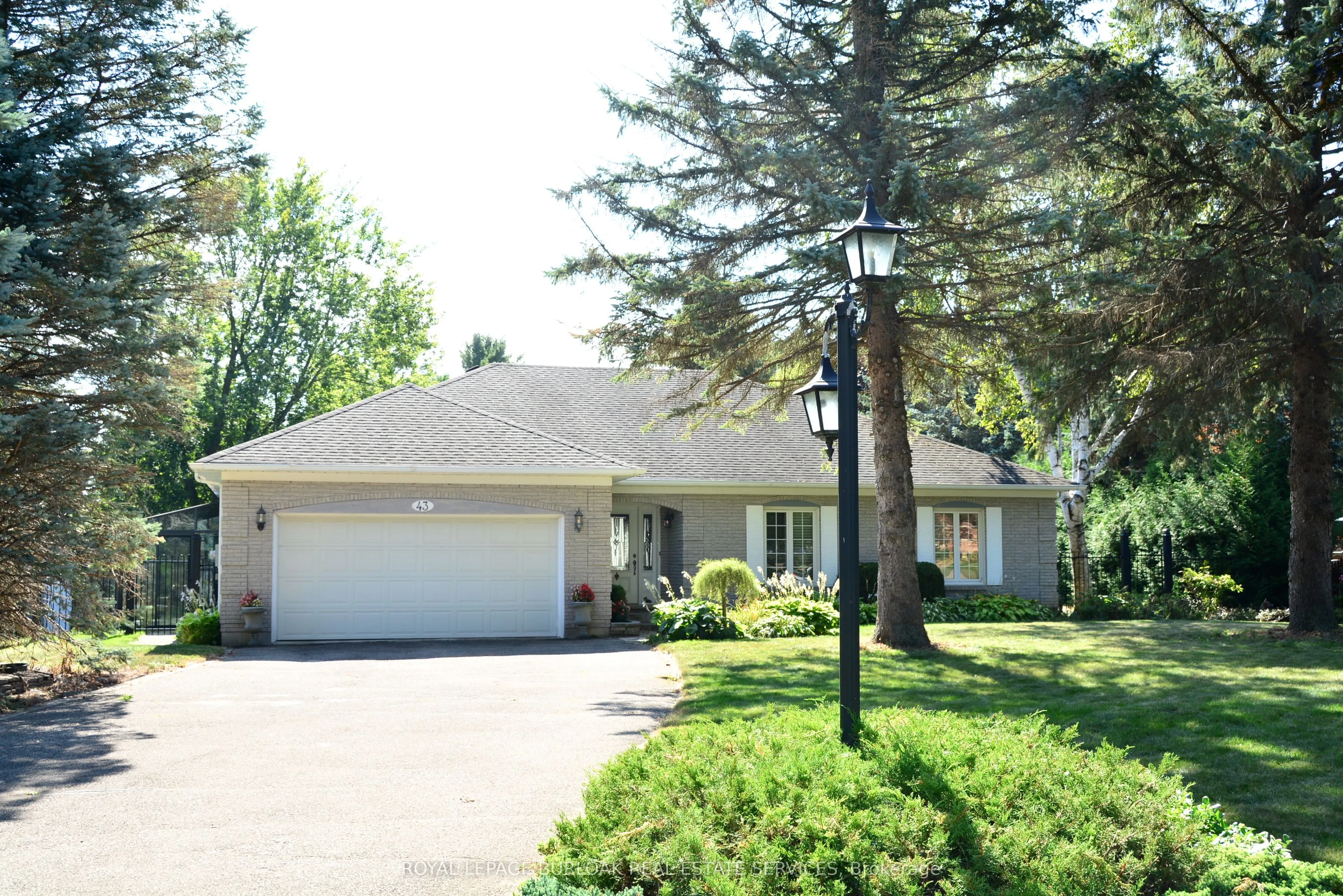 43 Acredale Drive
