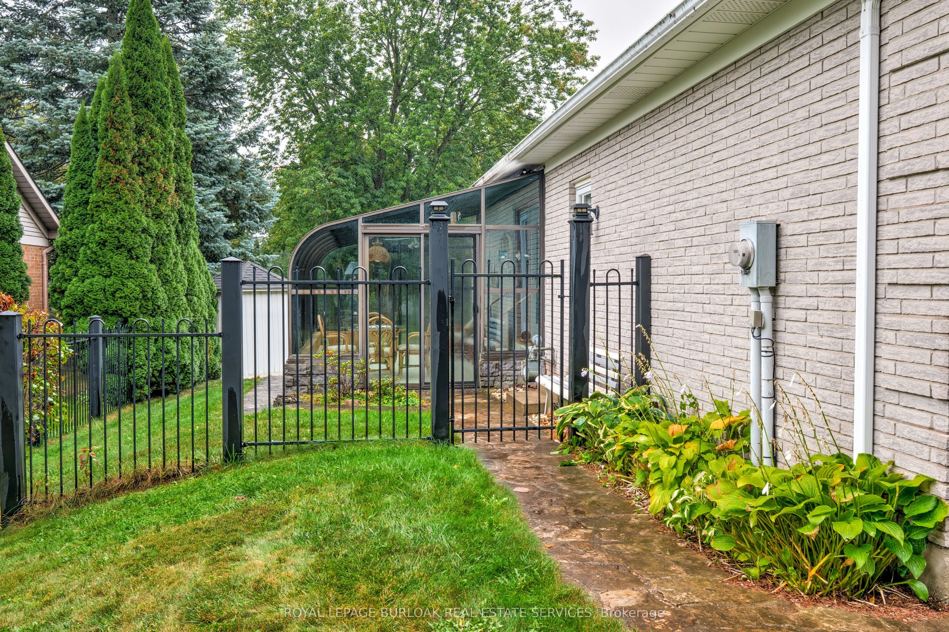 43 Acredale Drive