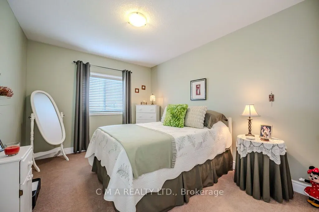 512 Northbrook Place