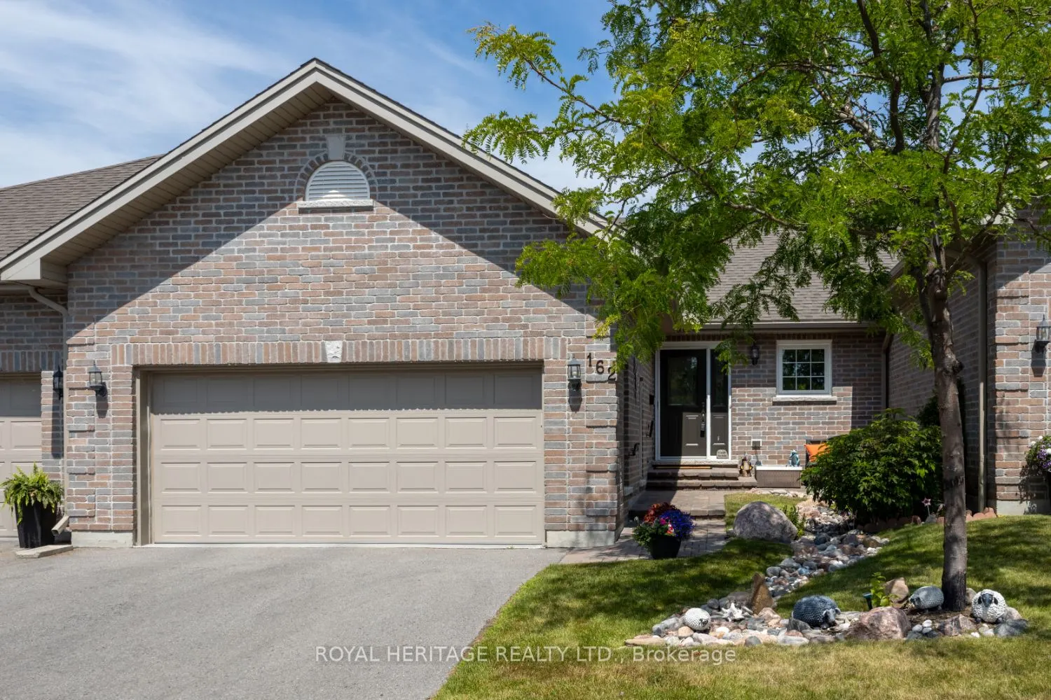 301 Carnegie Avenue, #162