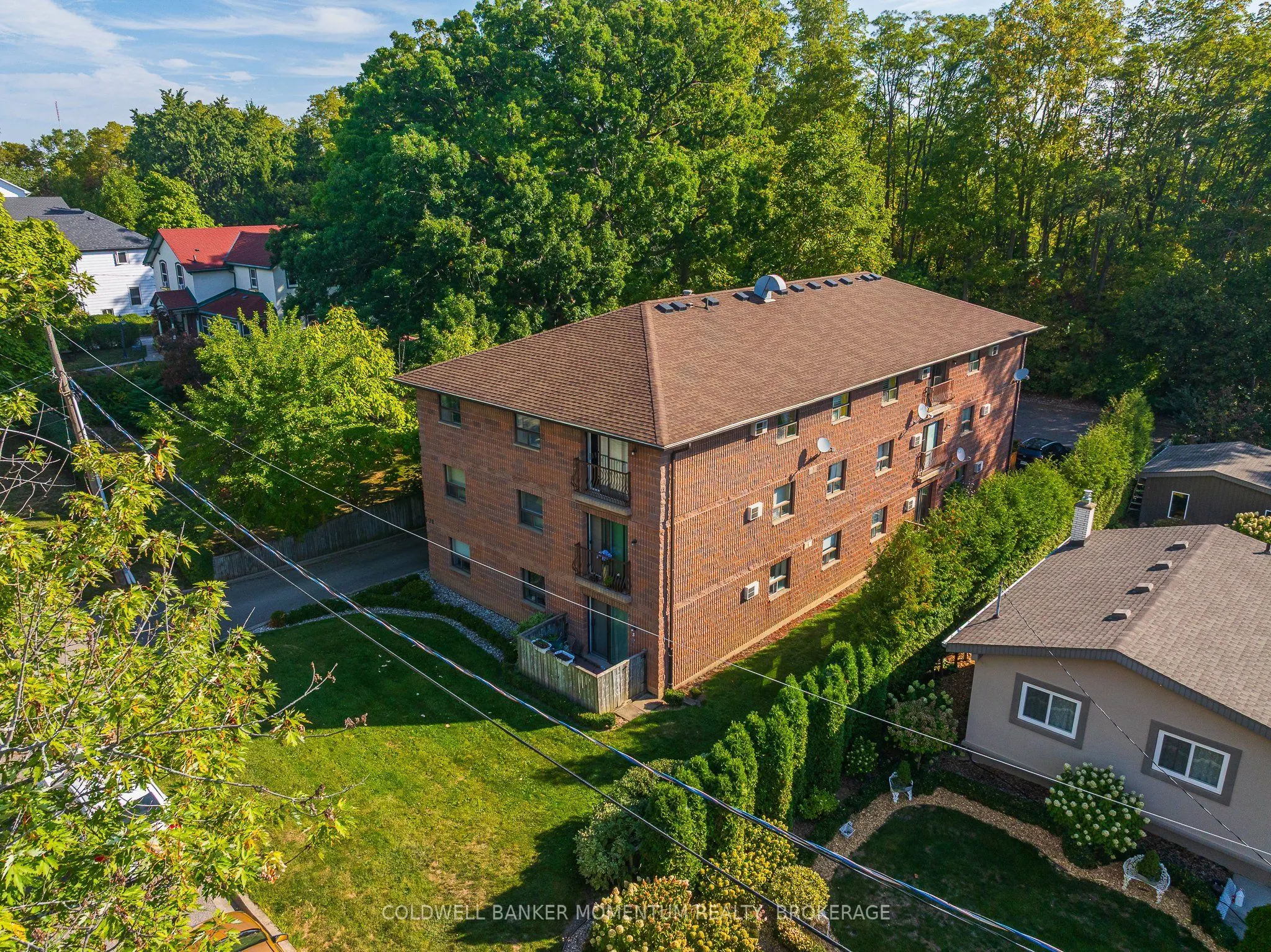 78 Welland Street N, #301