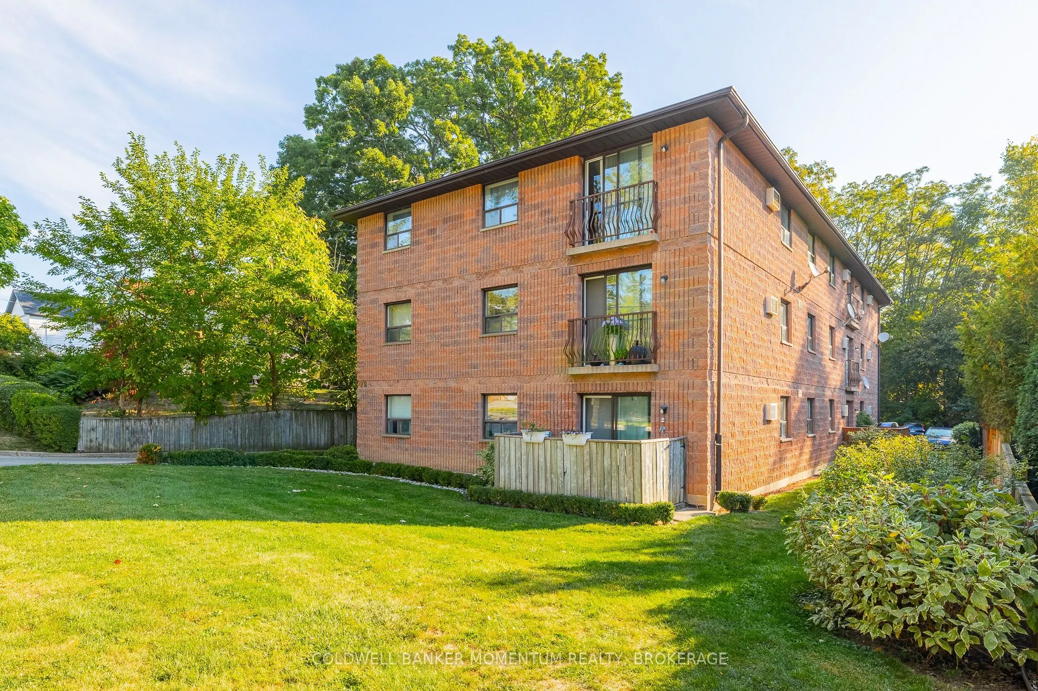 78 Welland Street N, #301