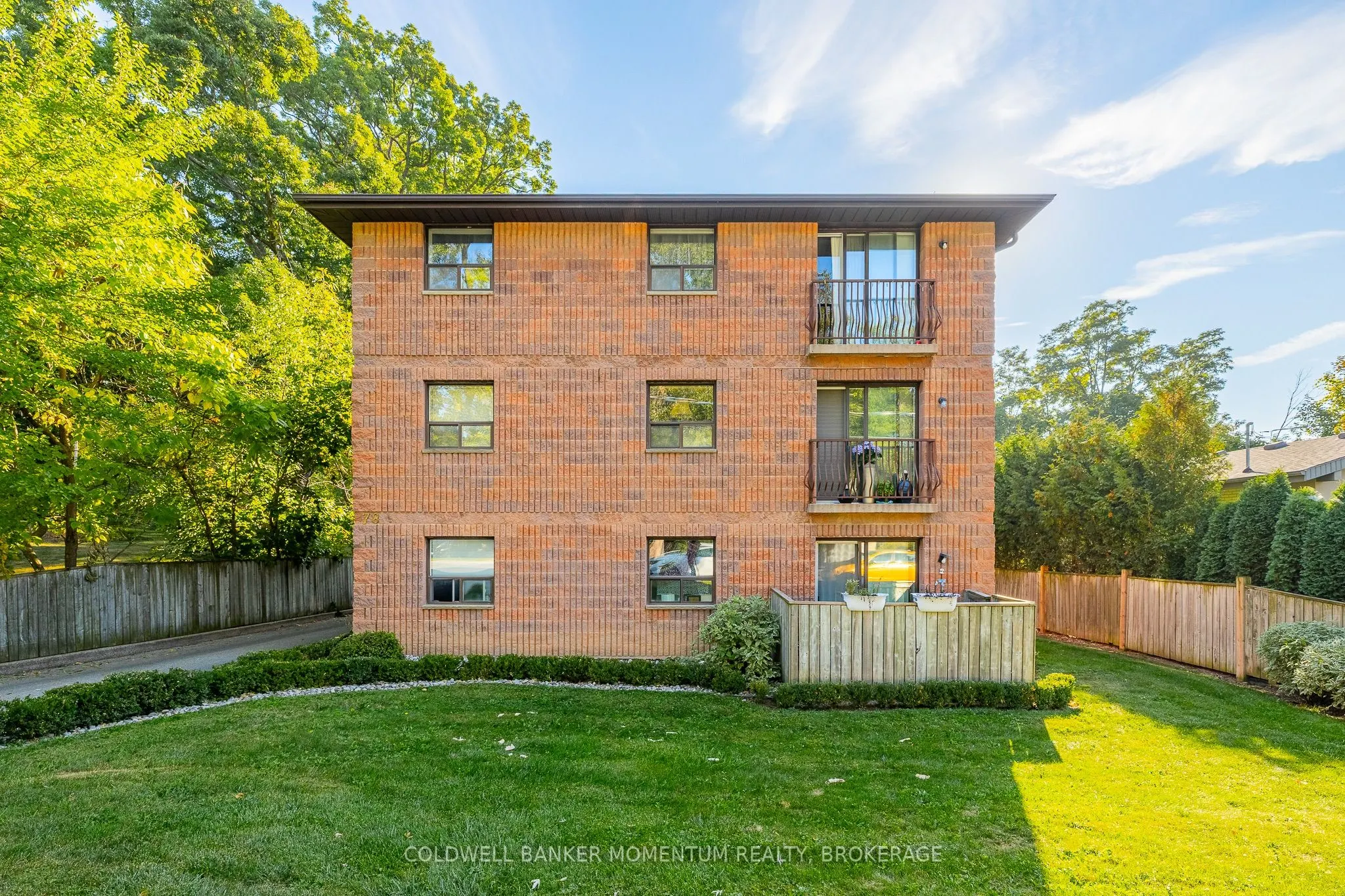78 Welland Street N, #301