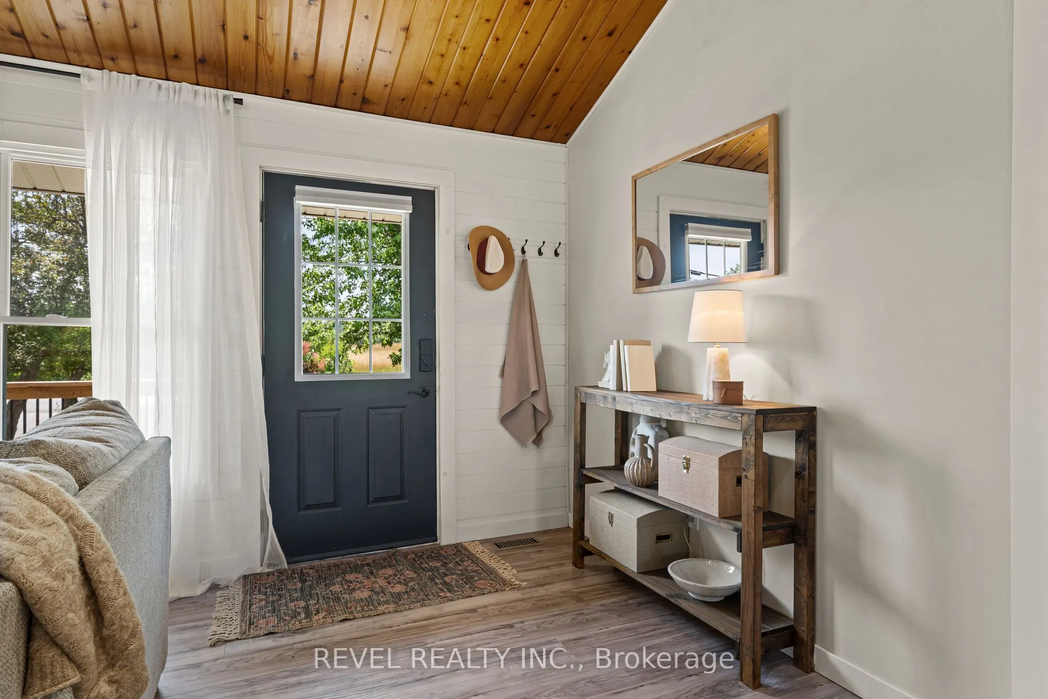595 Hickory Beach Road