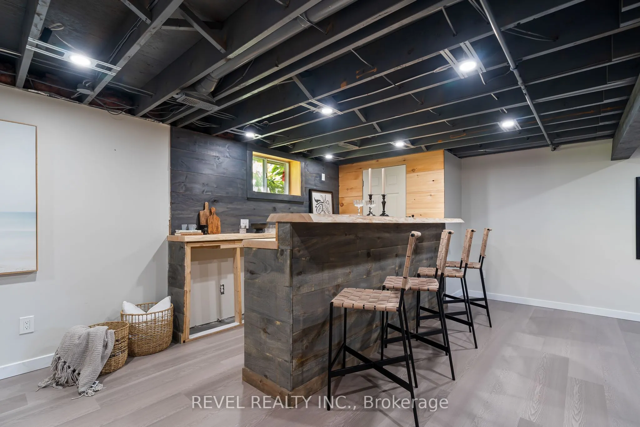 595 Hickory Beach Road