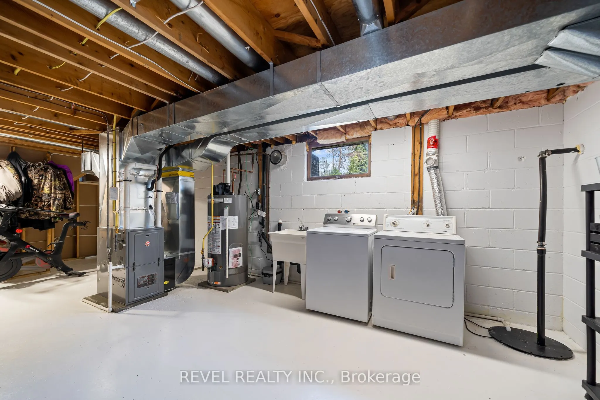 595 Hickory Beach Road