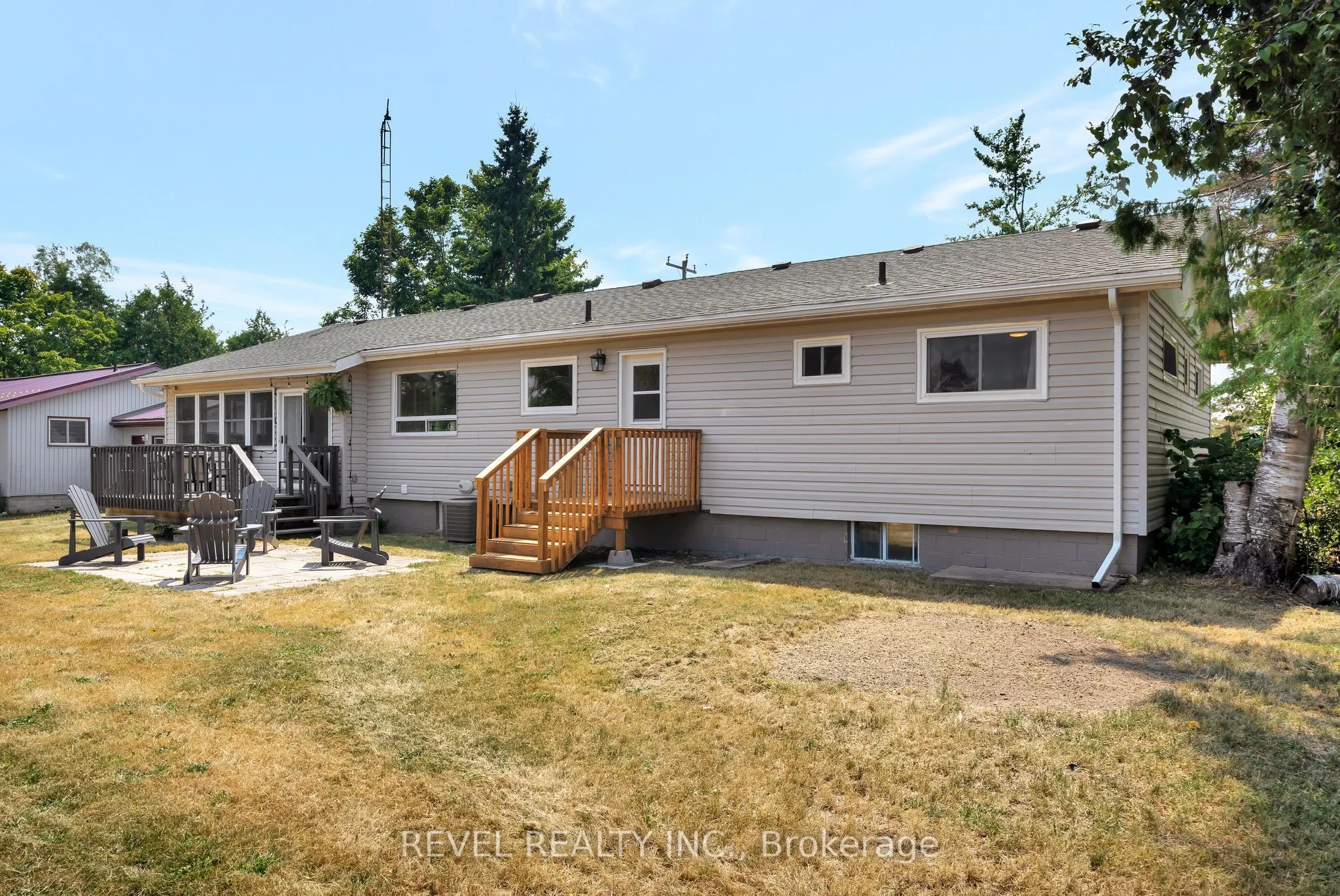 595 Hickory Beach Road
