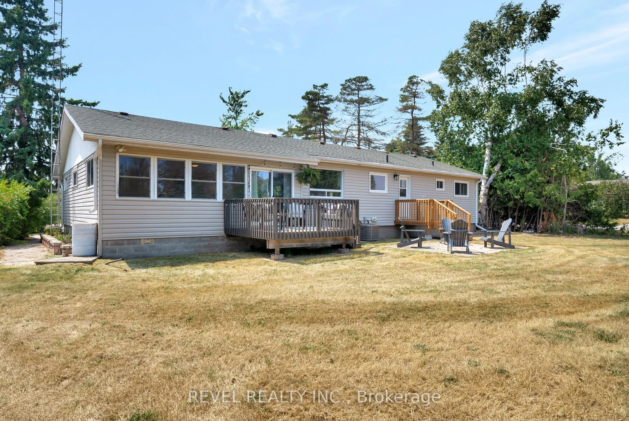 595 Hickory Beach Road