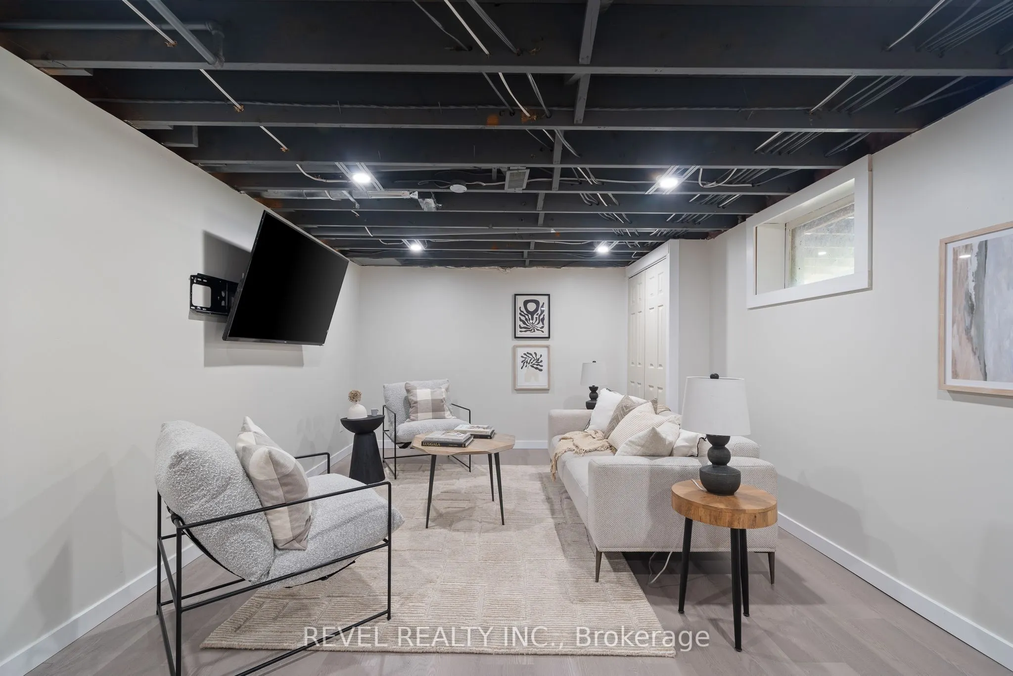 595 Hickory Beach Road