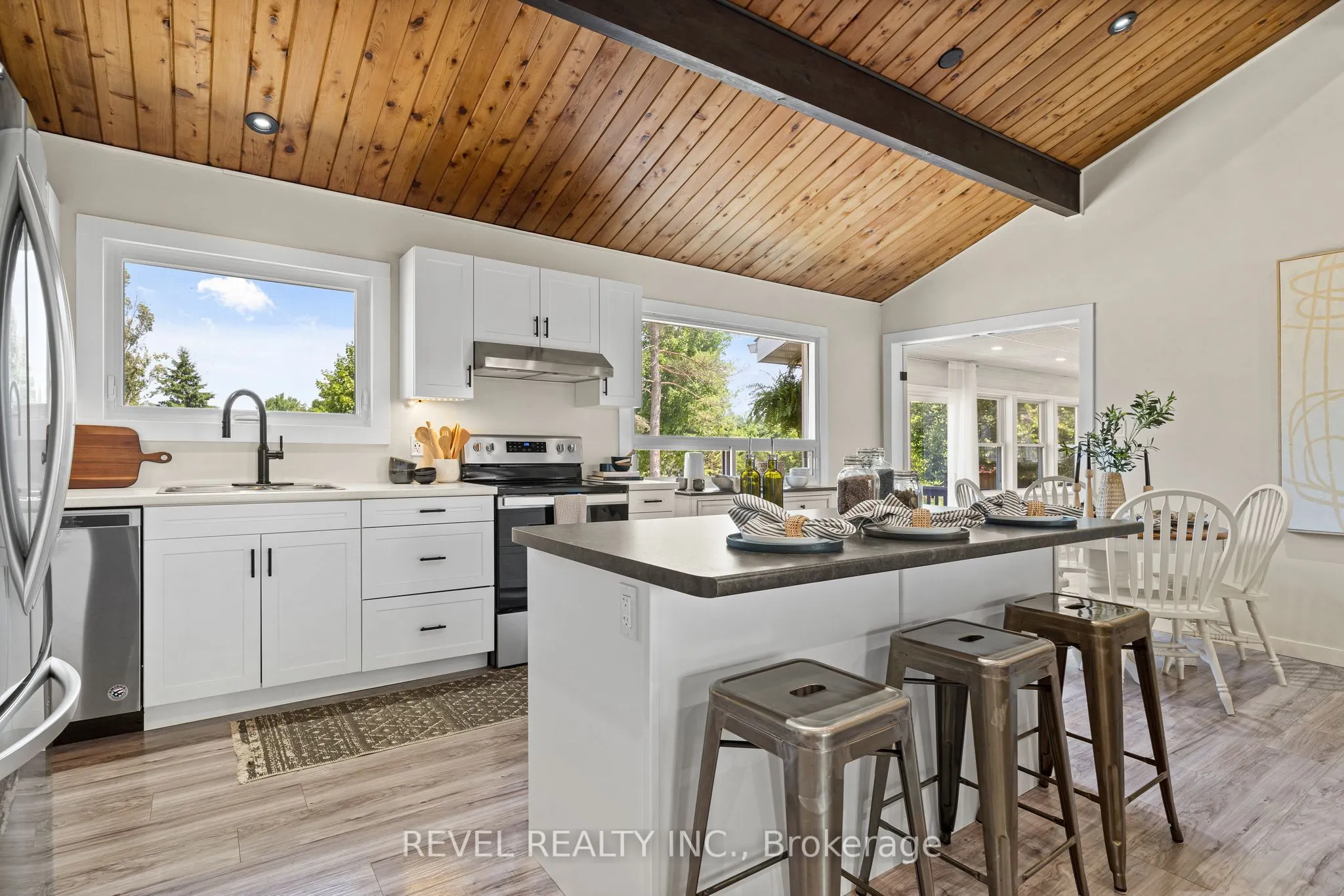 595 Hickory Beach Road