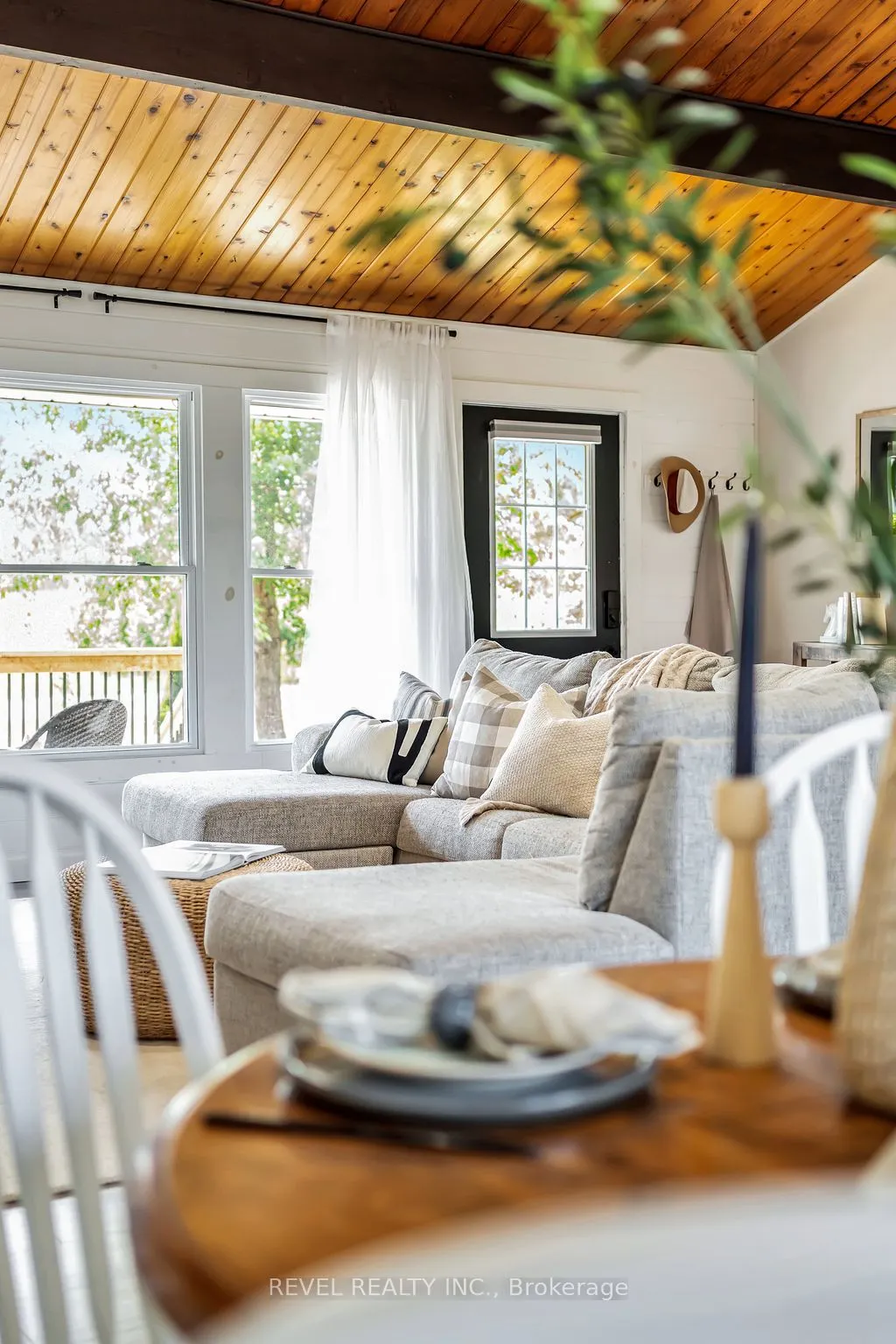 595 Hickory Beach Road