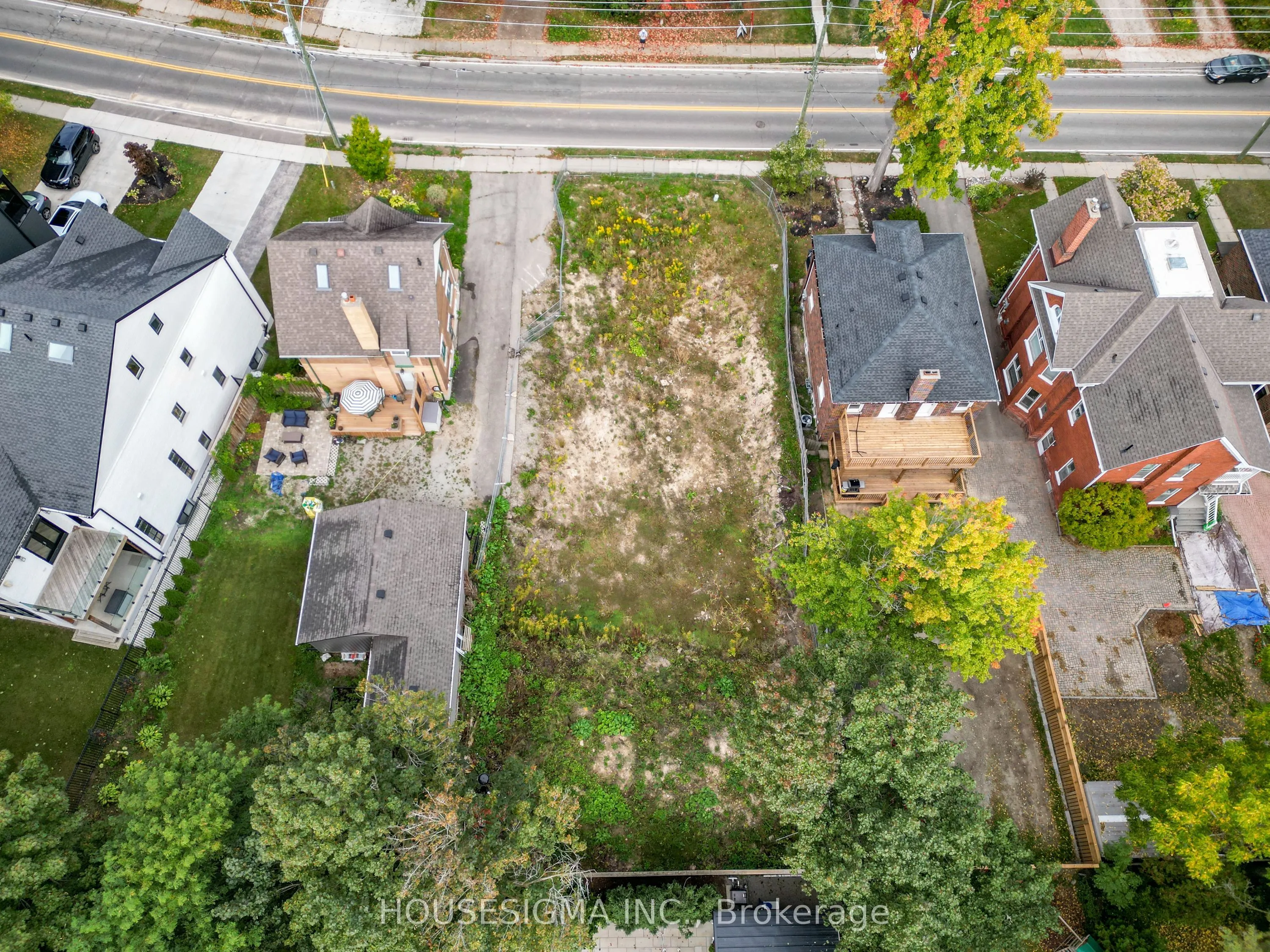89B William Street W