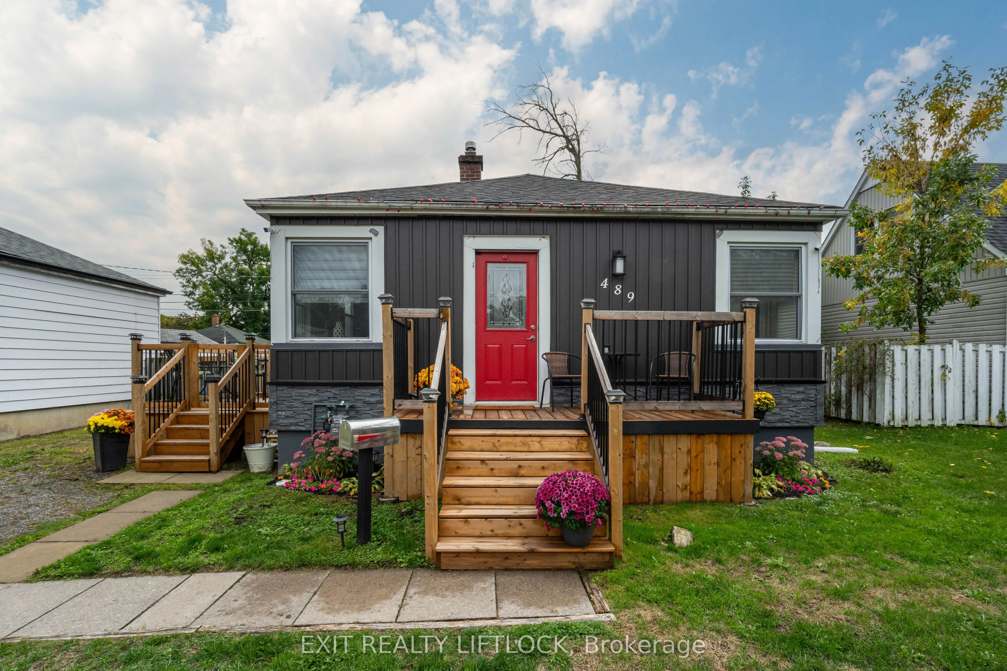 489 Hamilton Street