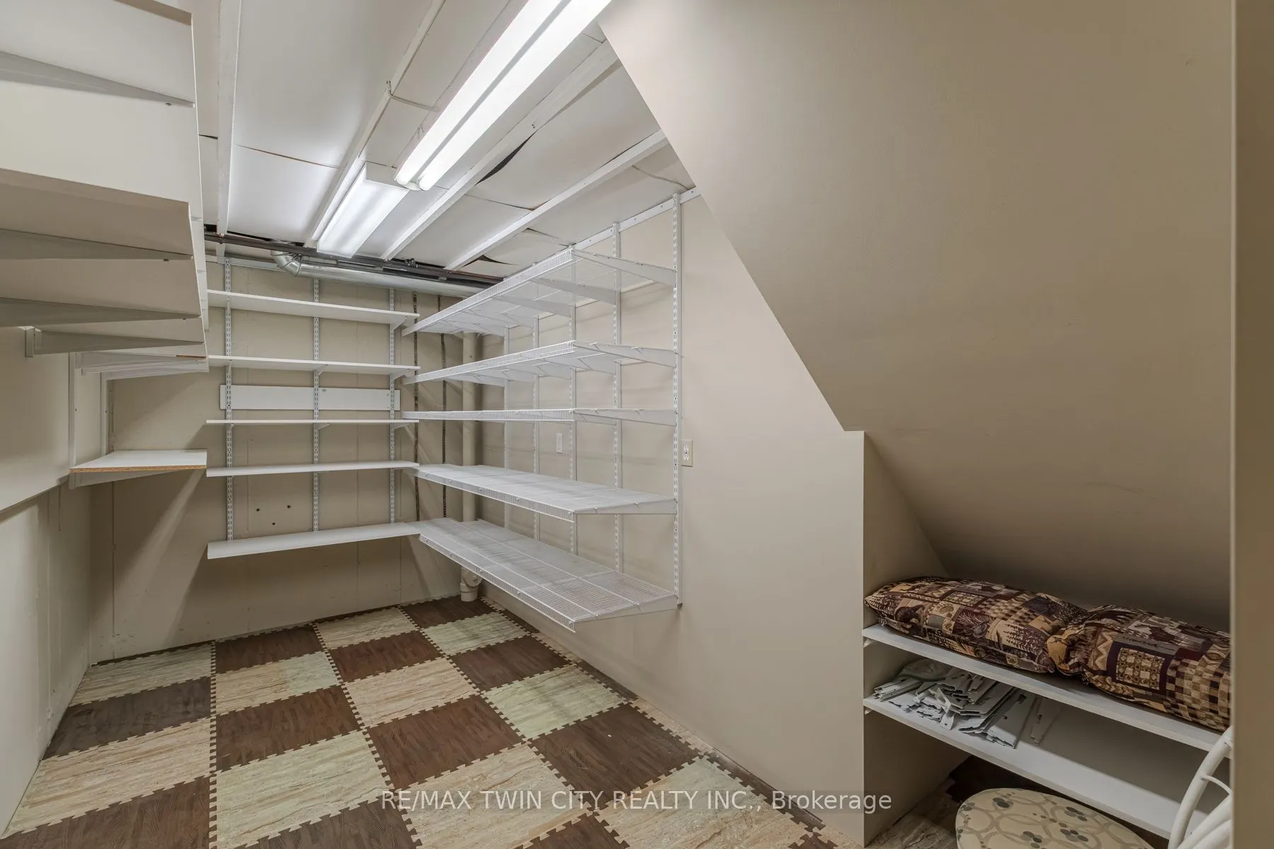 19 Hanlon Place, #36