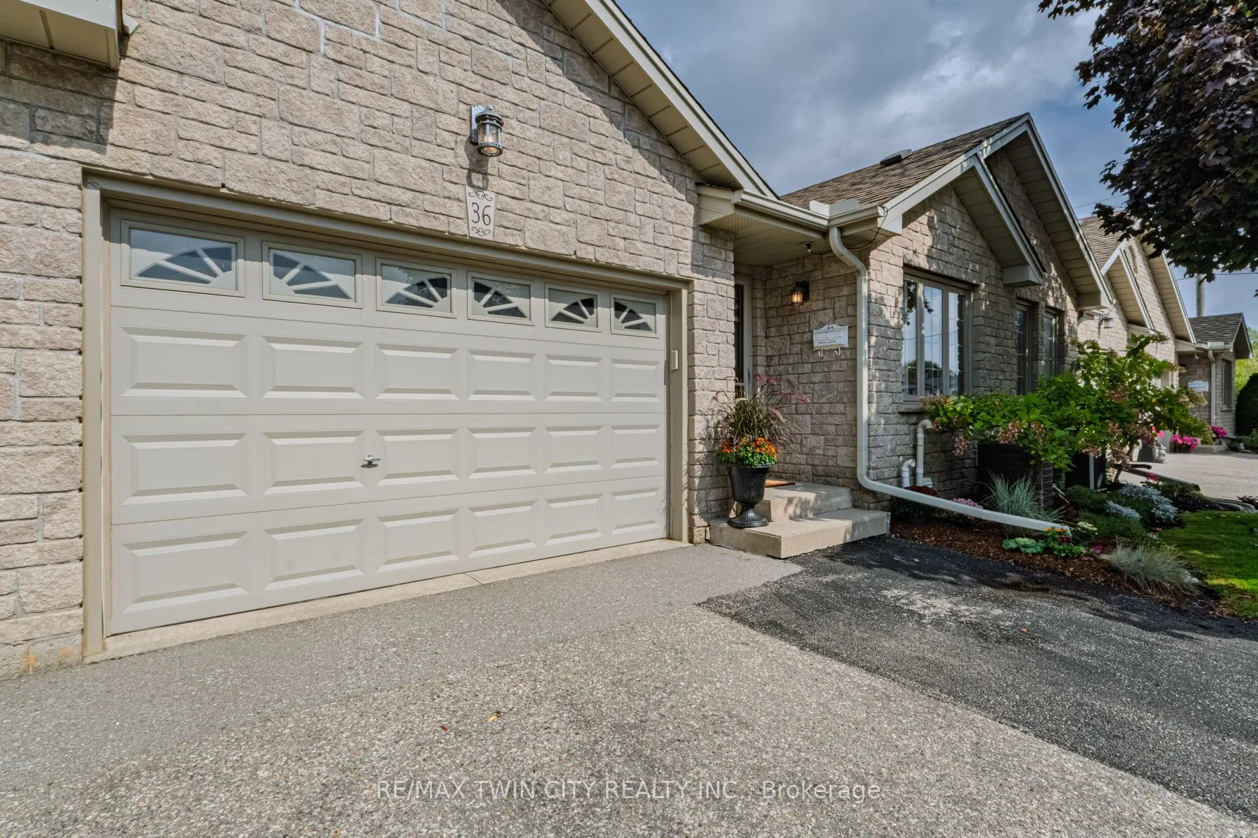 19 Hanlon Place, #36