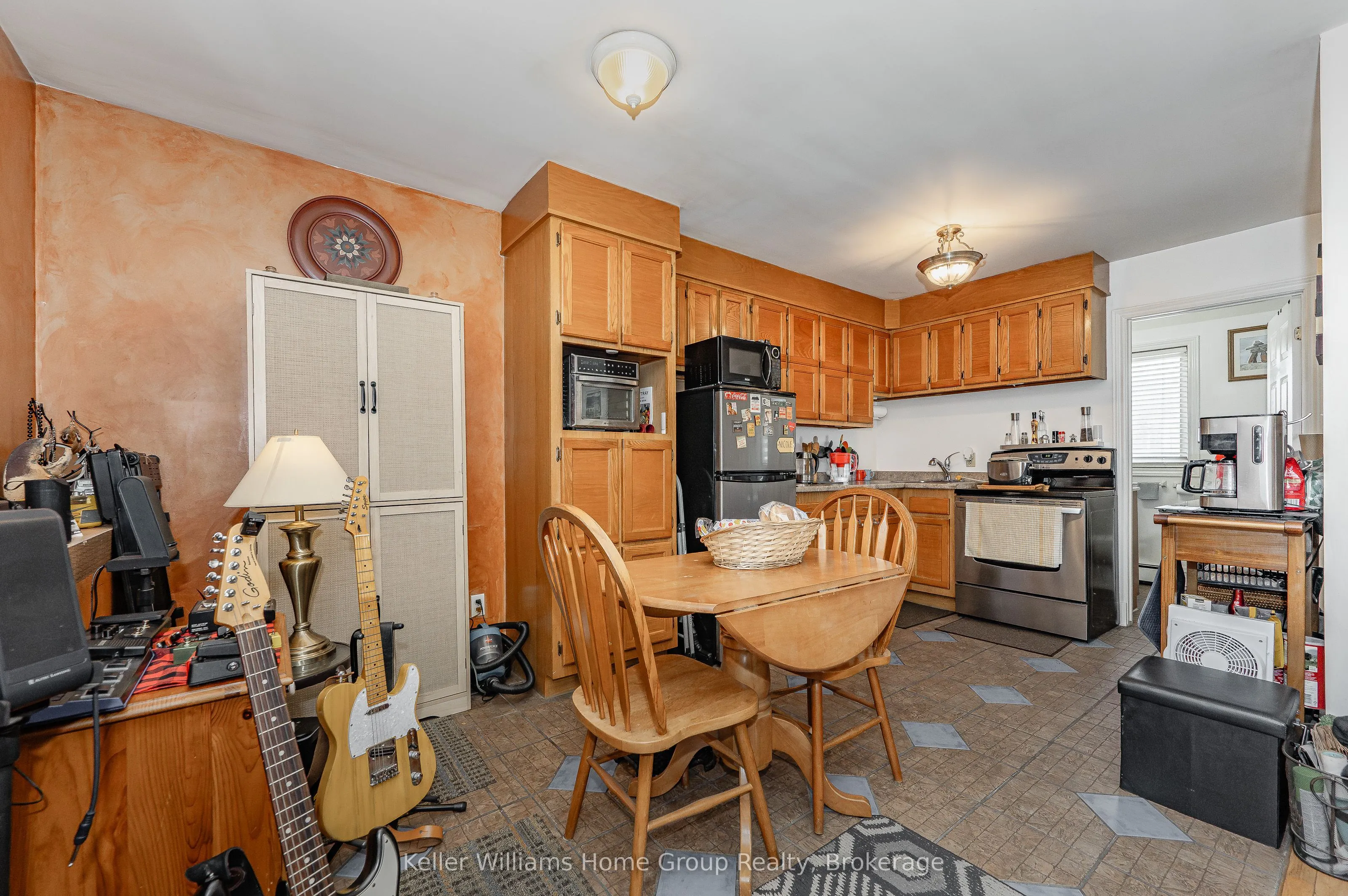 107 East Avenue