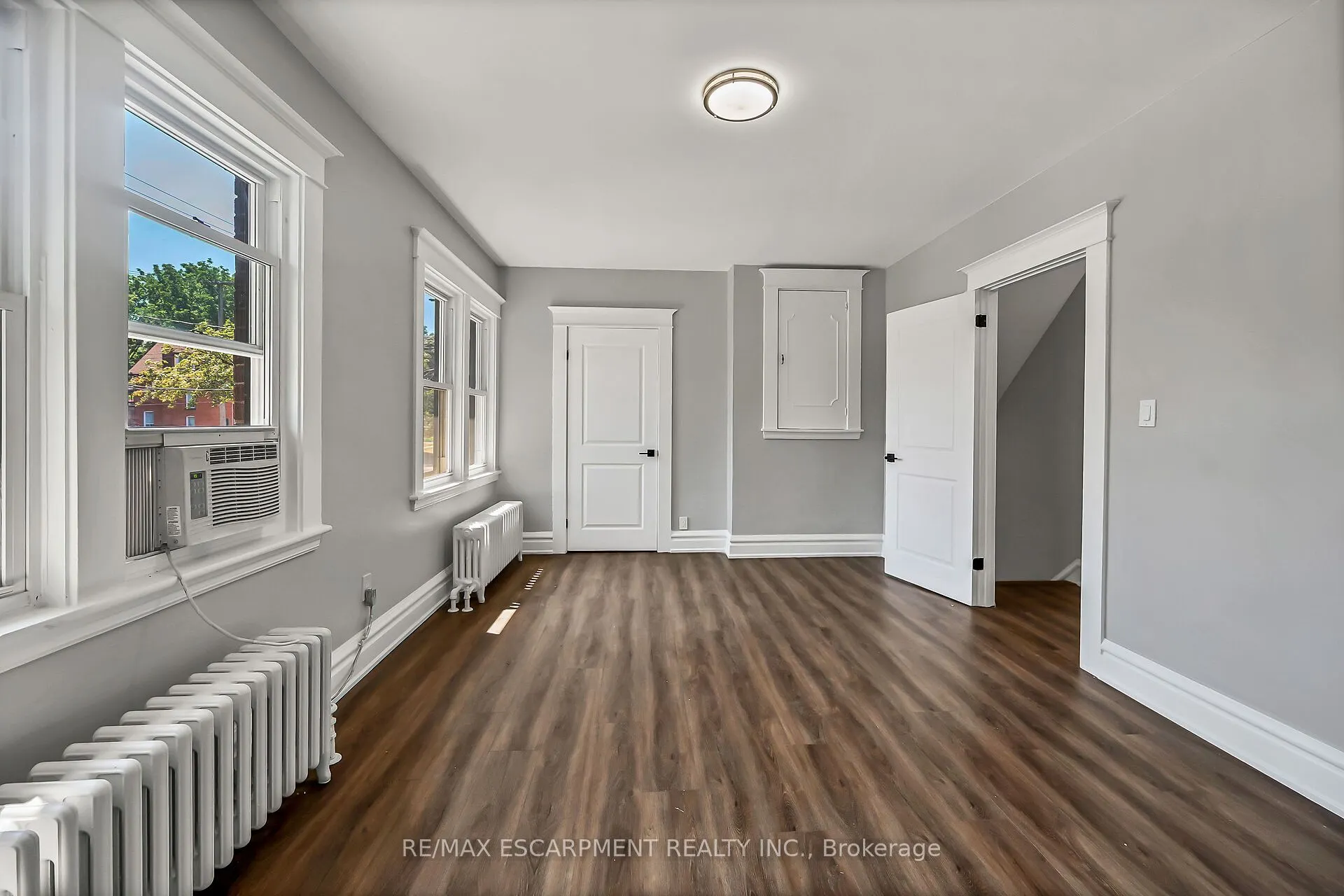 172 Sherman Avenue S