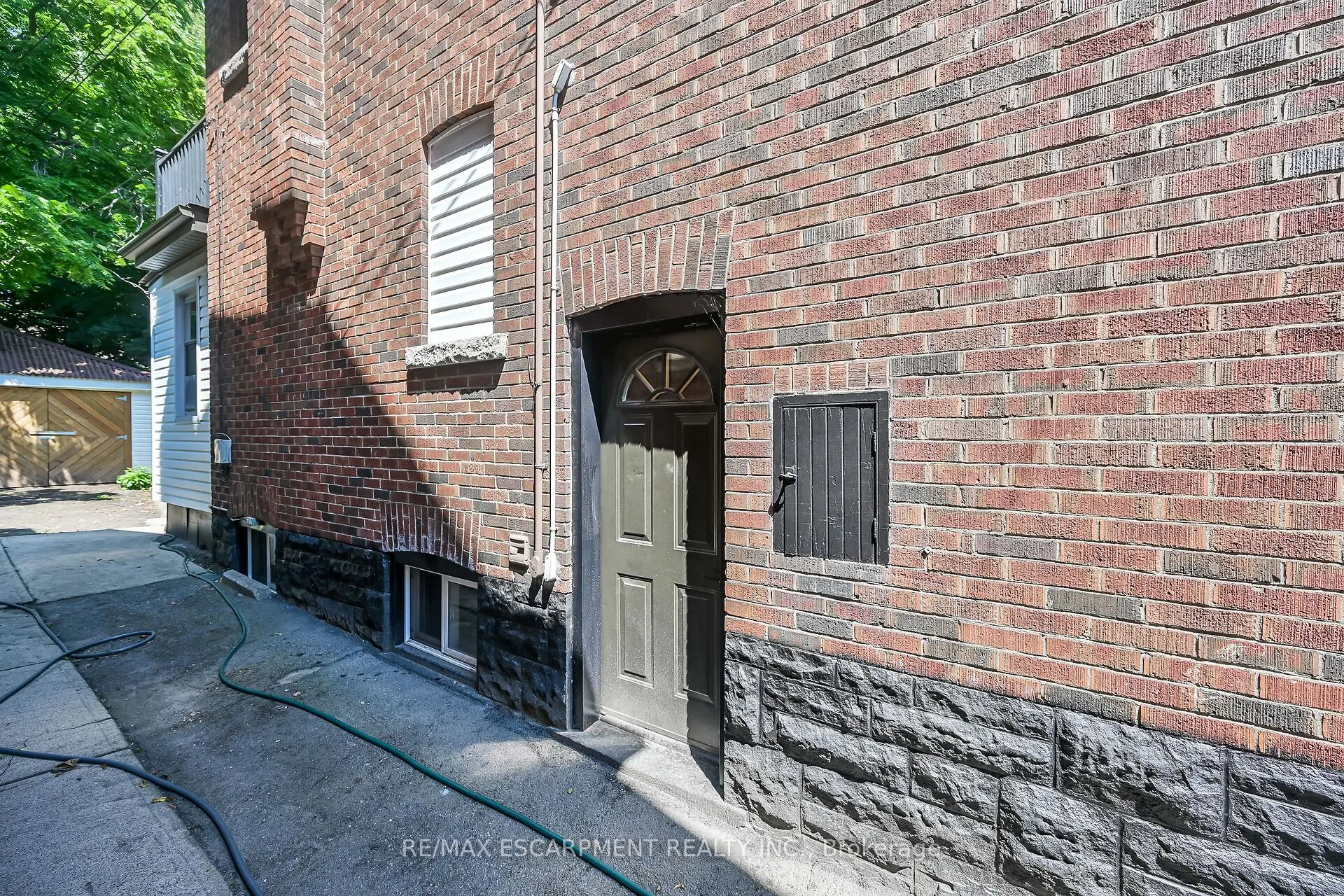 172 Sherman Avenue S