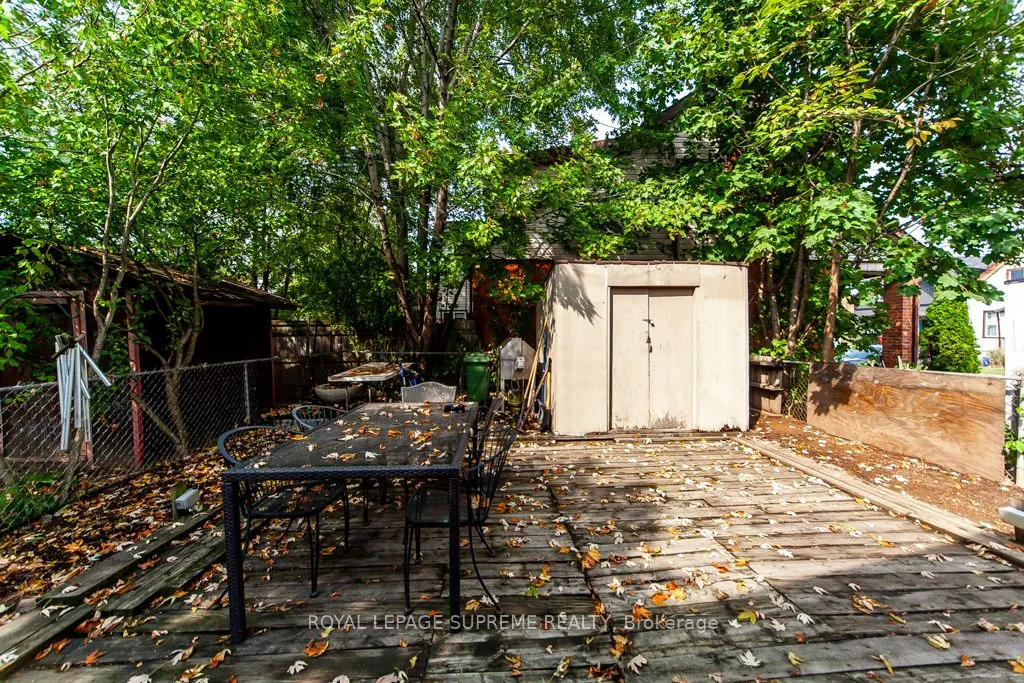 13 Robins Avenue