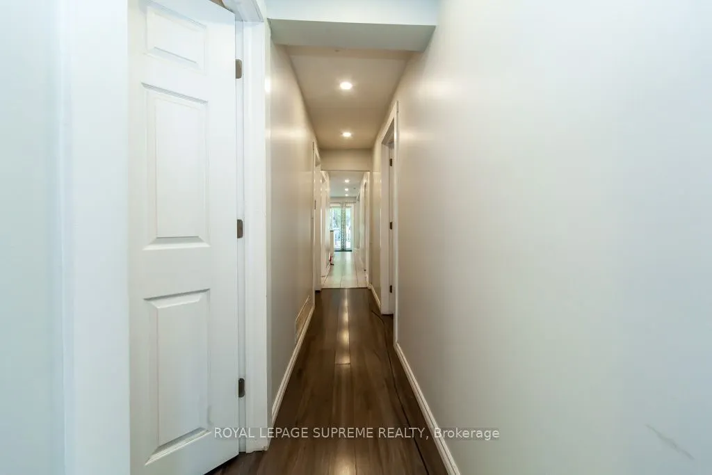 13 Robins Avenue