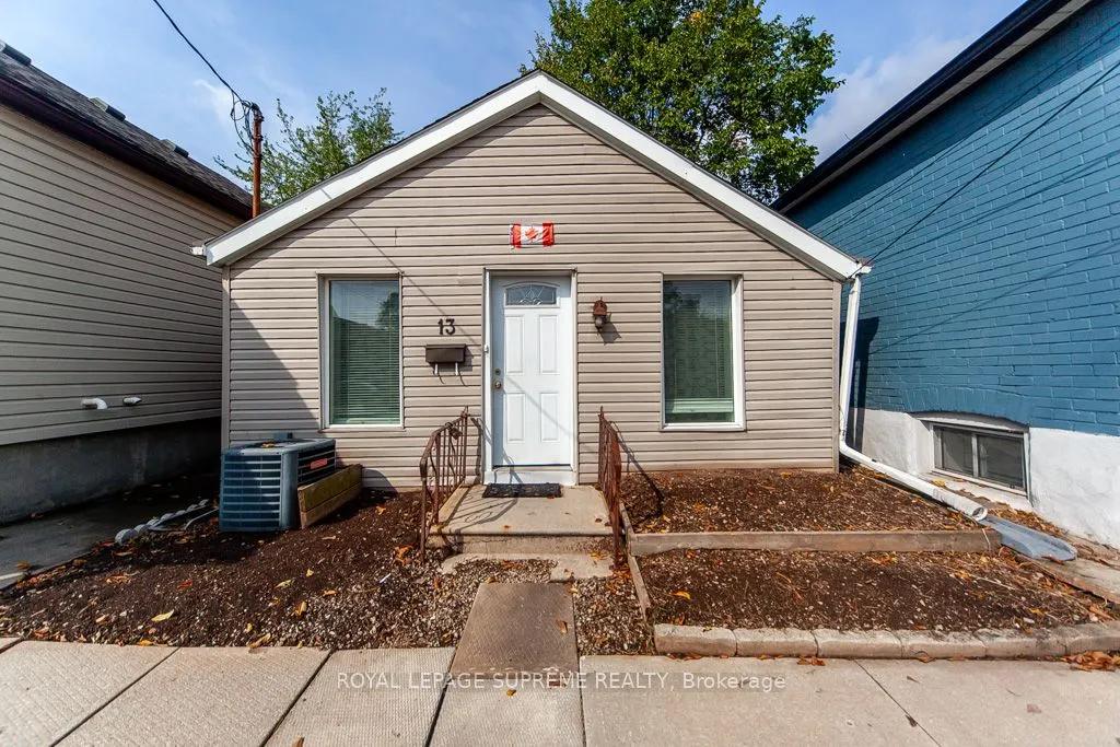 13 Robins Avenue