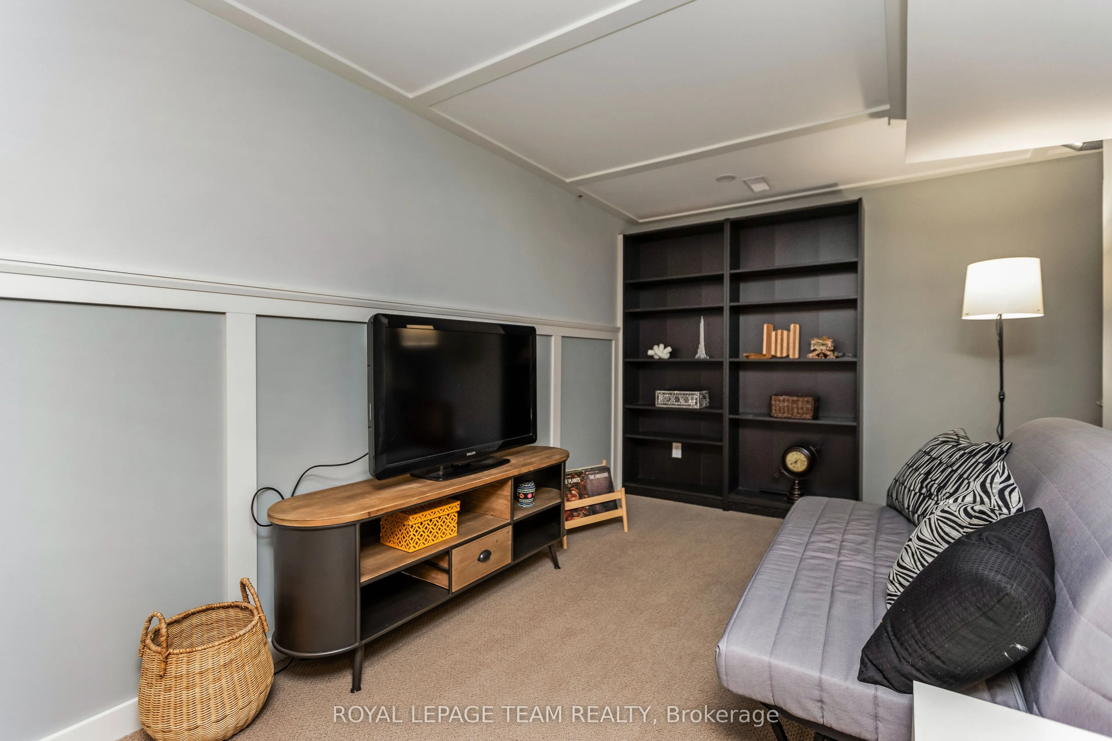 12 Pellan Crescent