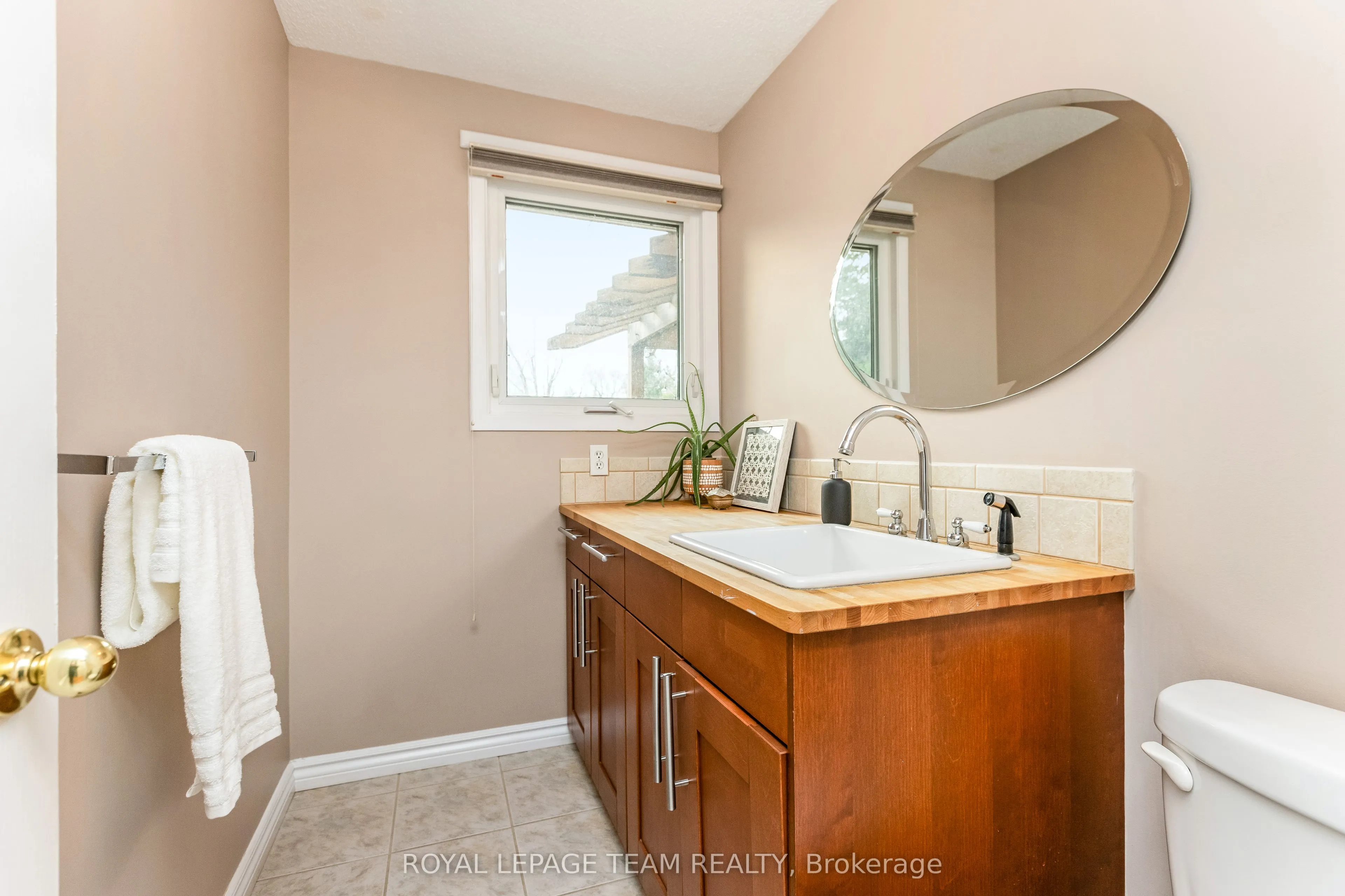 12 Pellan Crescent