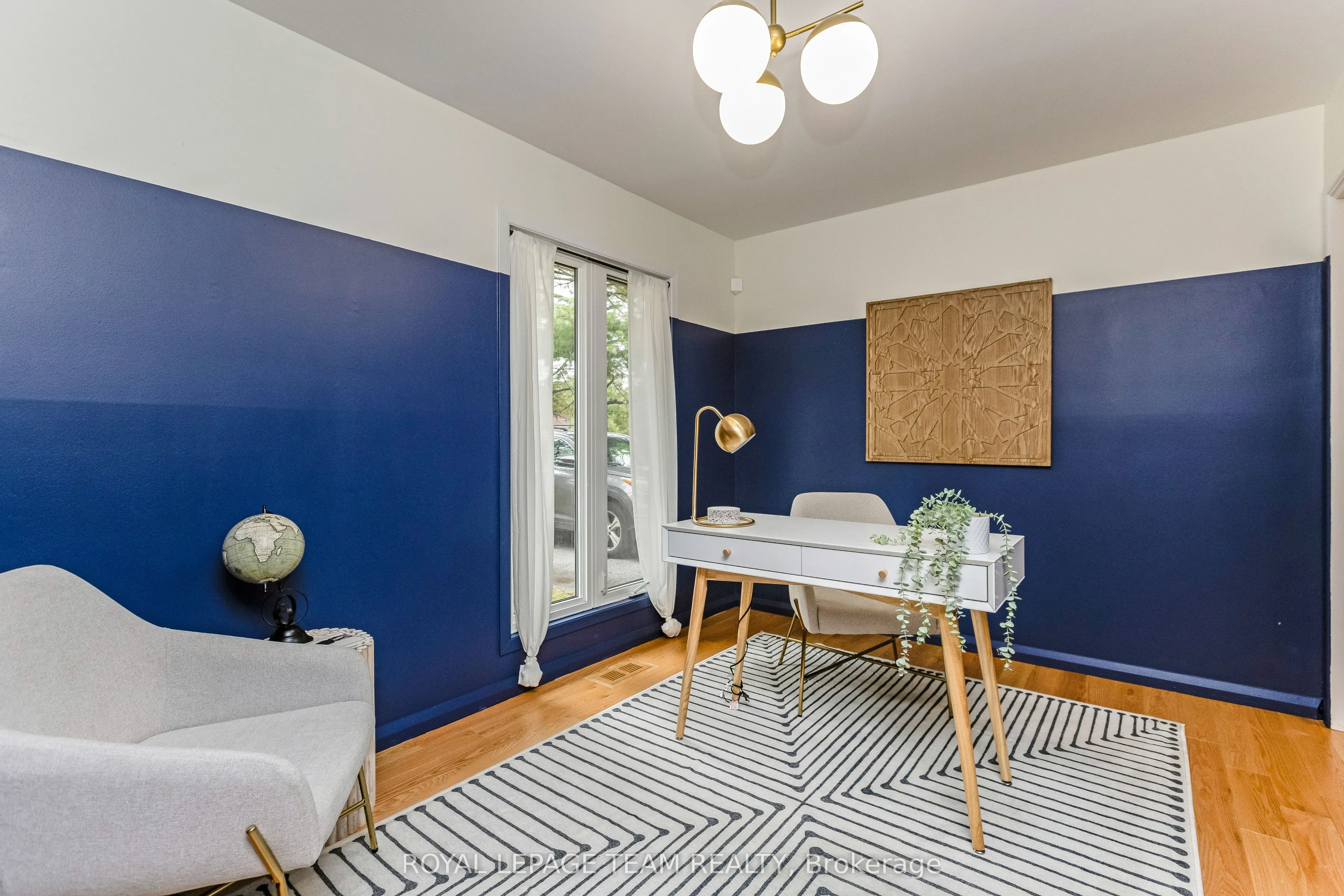 12 Pellan Crescent