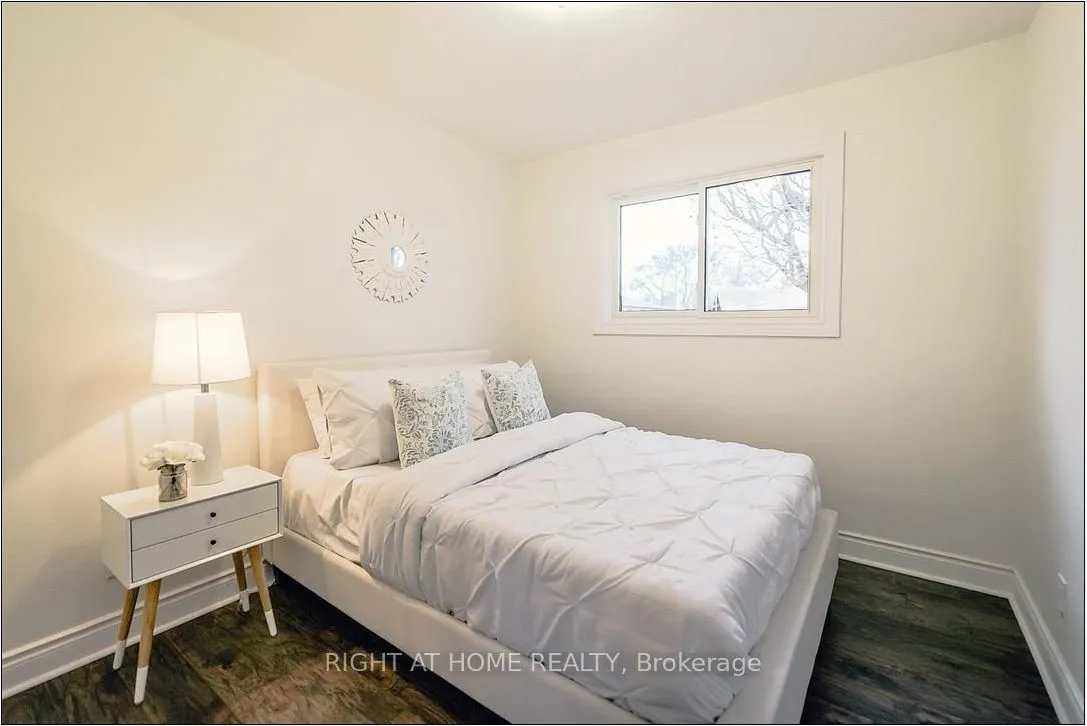 653 Geneva Street, #Upper Level only