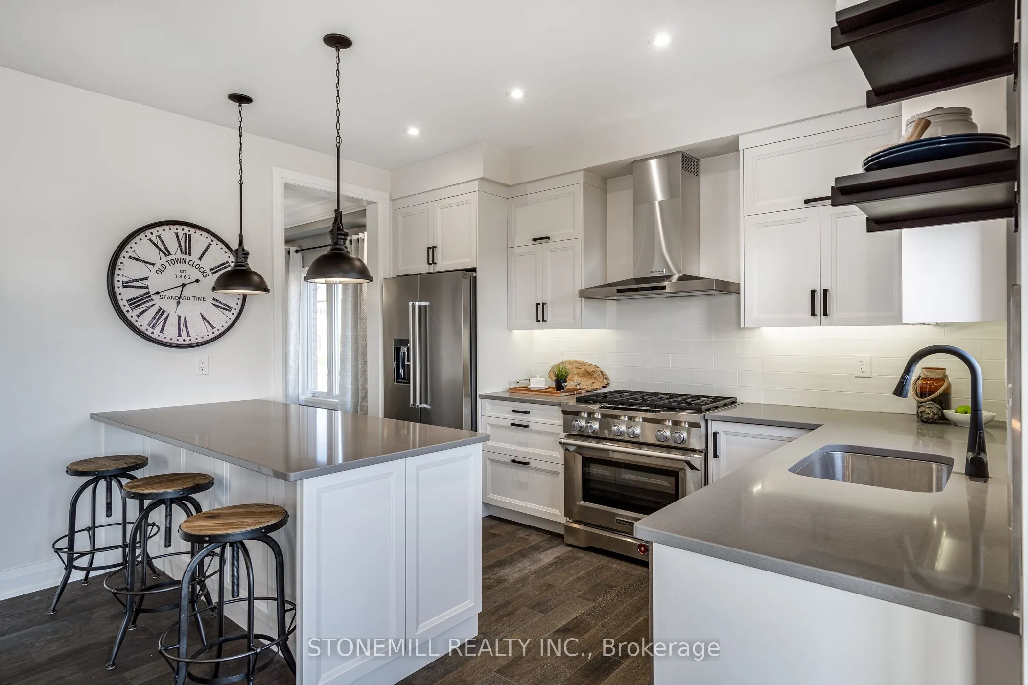 156 Shoreview Drive