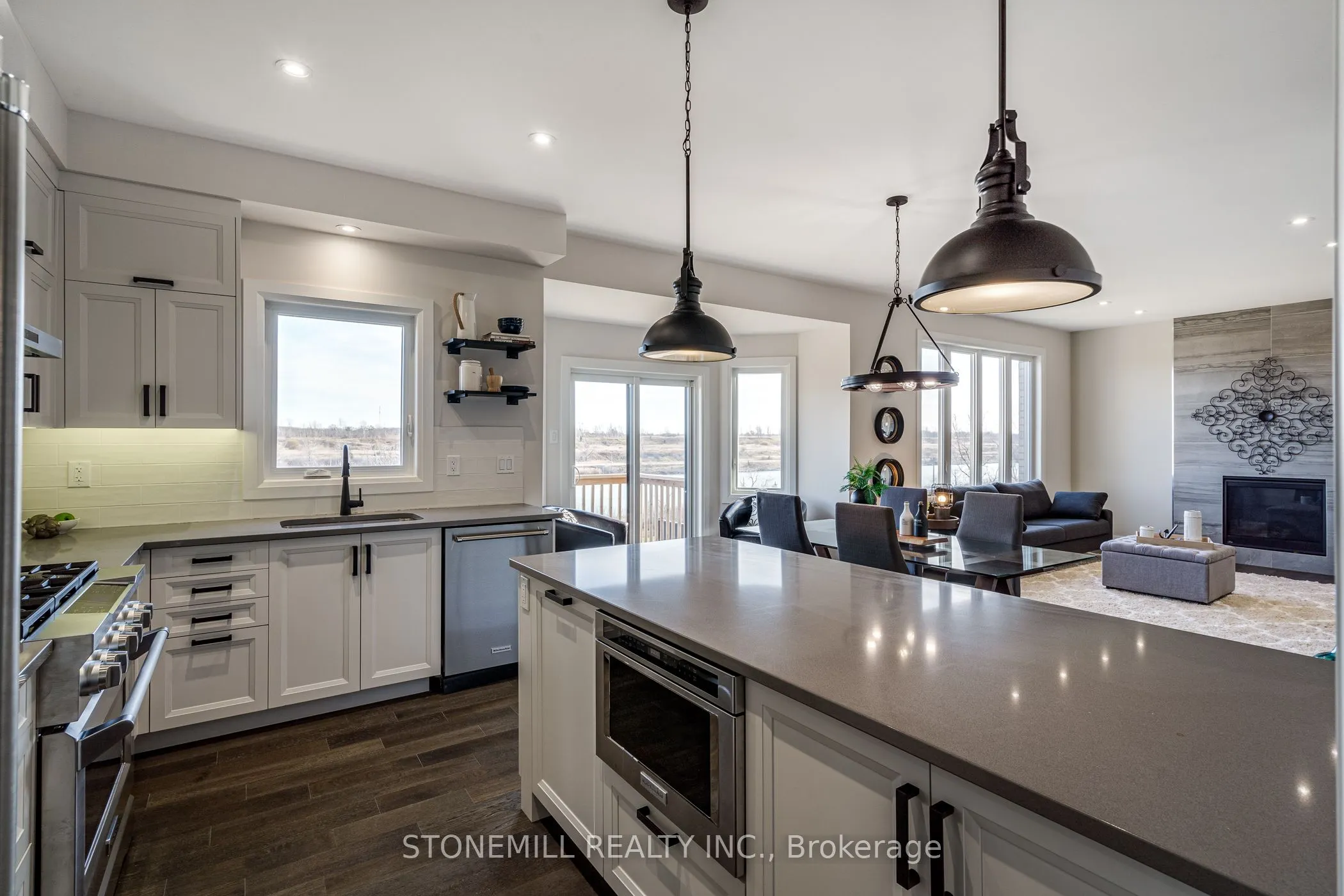 156 Shoreview Drive